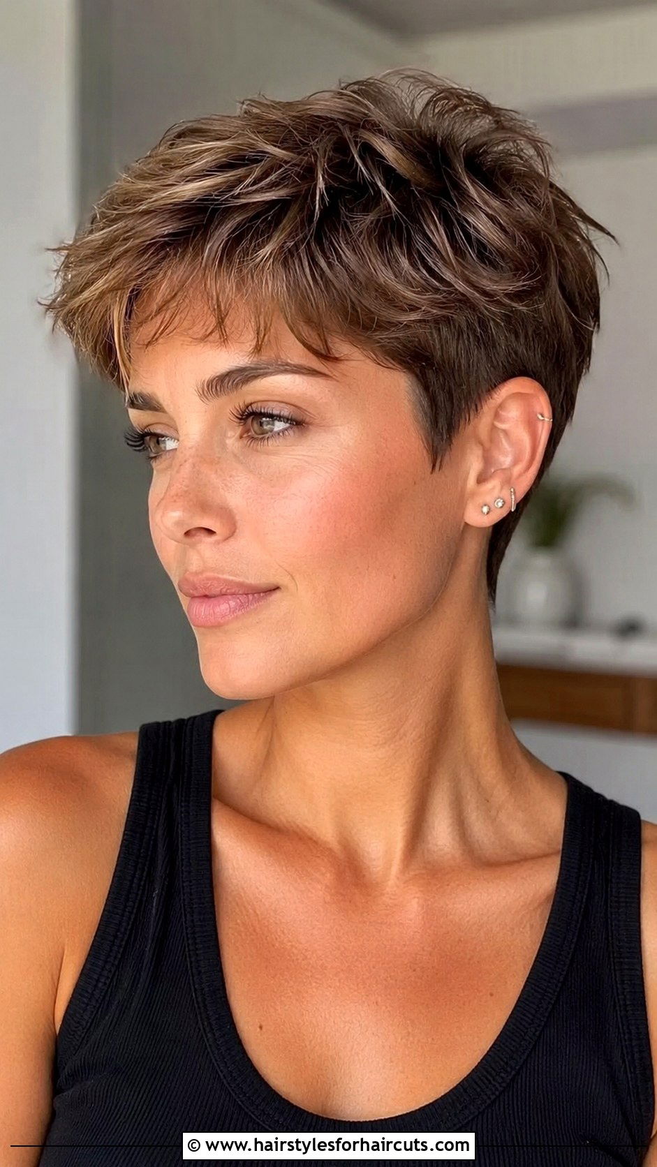 Short Layered Pixie Haircut - 25 haircuts puyallup - 25 haircuts puyallup