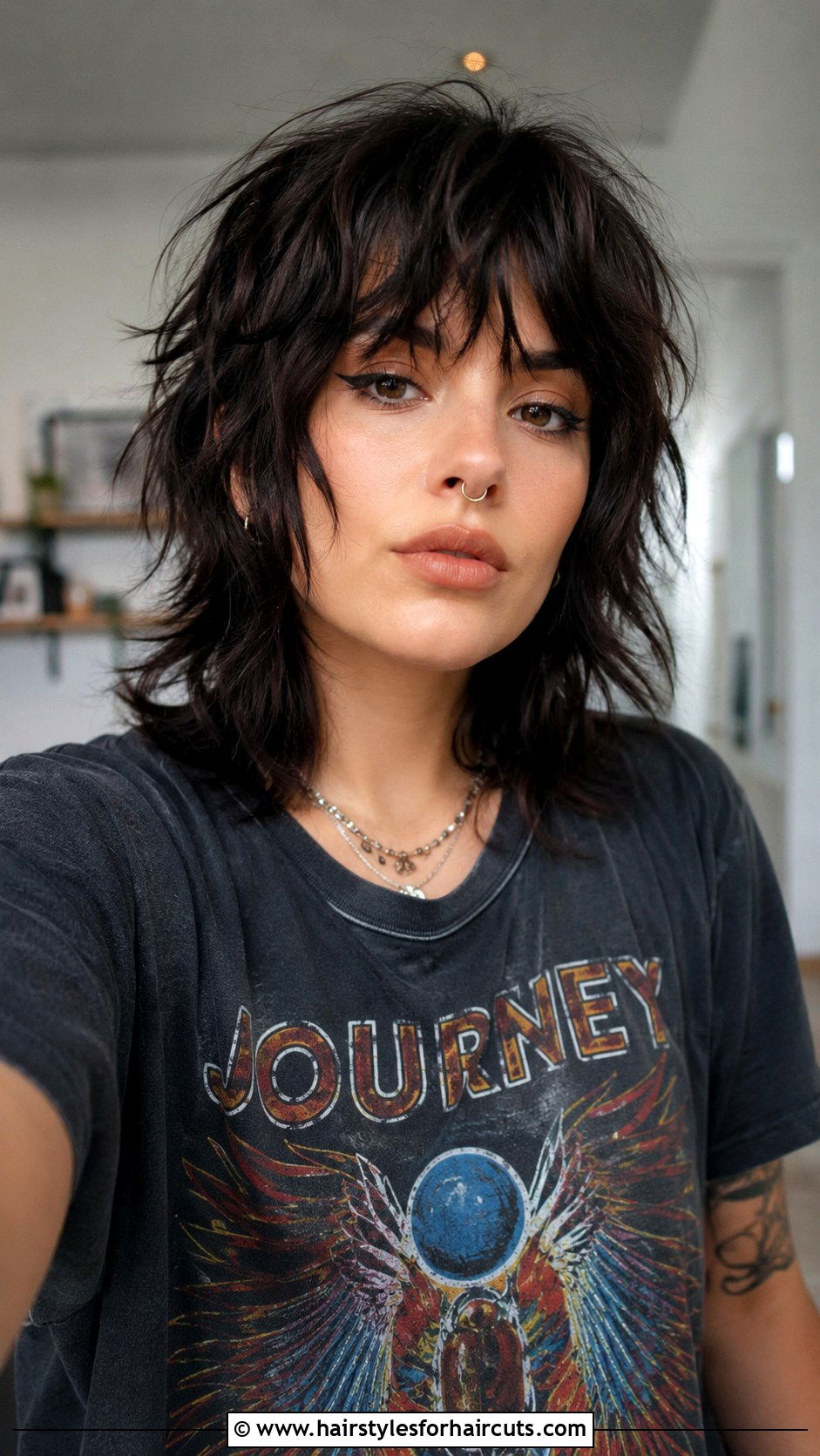 Short Layered Shag - 25 haircuts for fine straight hair - 25 haircuts for fine straight hair