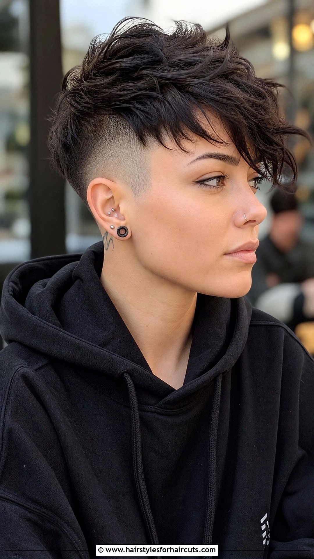Short Layered Undercut - 25 fine hair short layered haircuts - 25 fine hair short layered haircuts