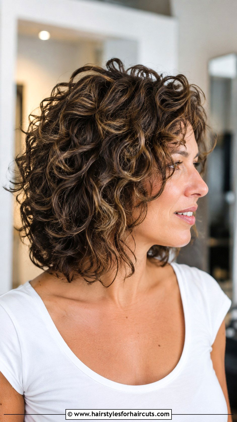 Short Layers Curly Shoulder Length Hair - 25 haircuts for shoulder length curly hair - 25 haircuts for shoulder length curly hair