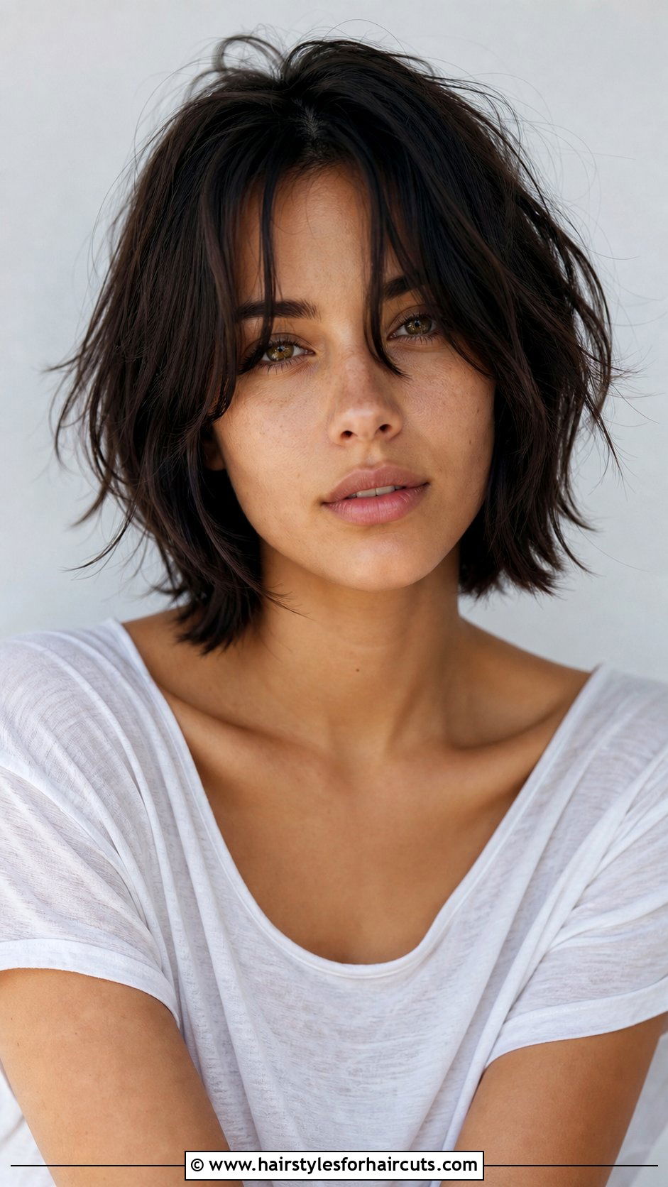 Short Messy Hair With Split Bangs - 25 short hairstyles with bangs for women - 25 short hairstyles with bangs for women