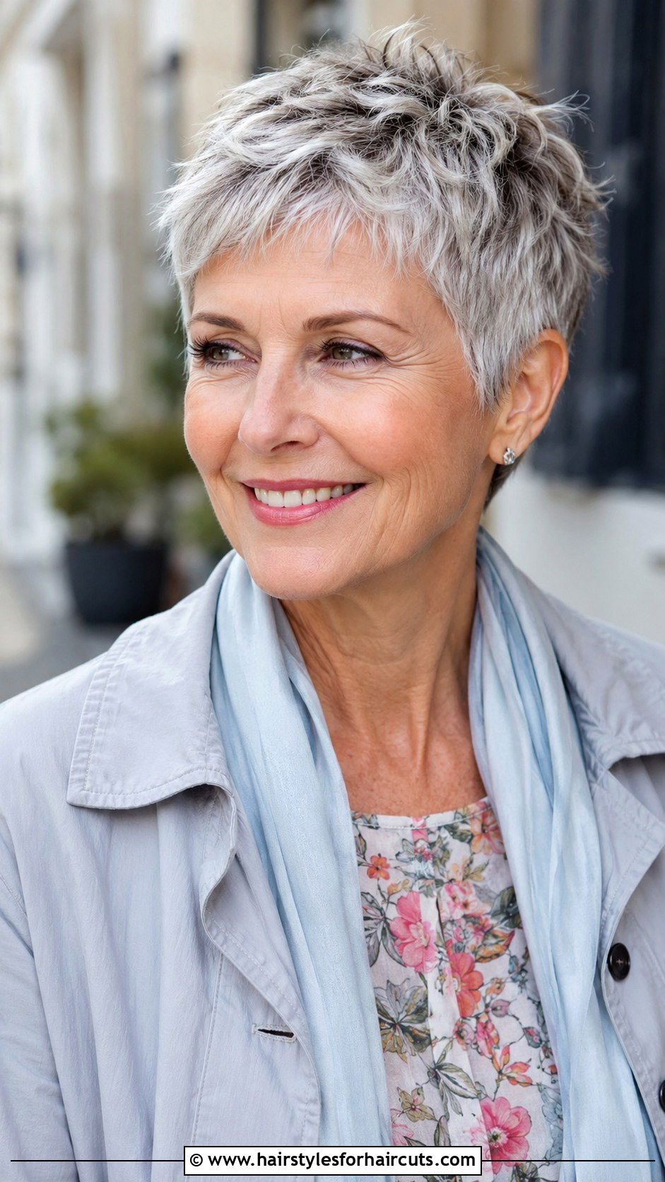 Short Pixie Cut - 25 haircuts for mature women - 25 haircuts for mature women