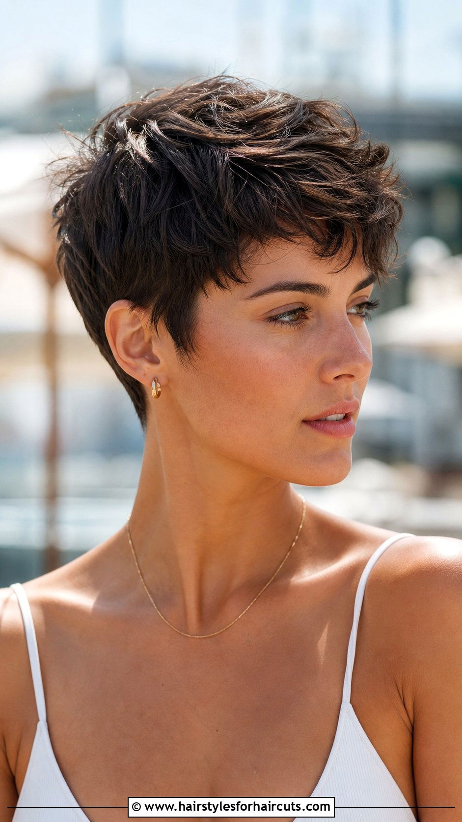 Short Pixie Cut - 25 hairstyles for postpartum hair loss - 25 hairstyles for postpartum hair loss