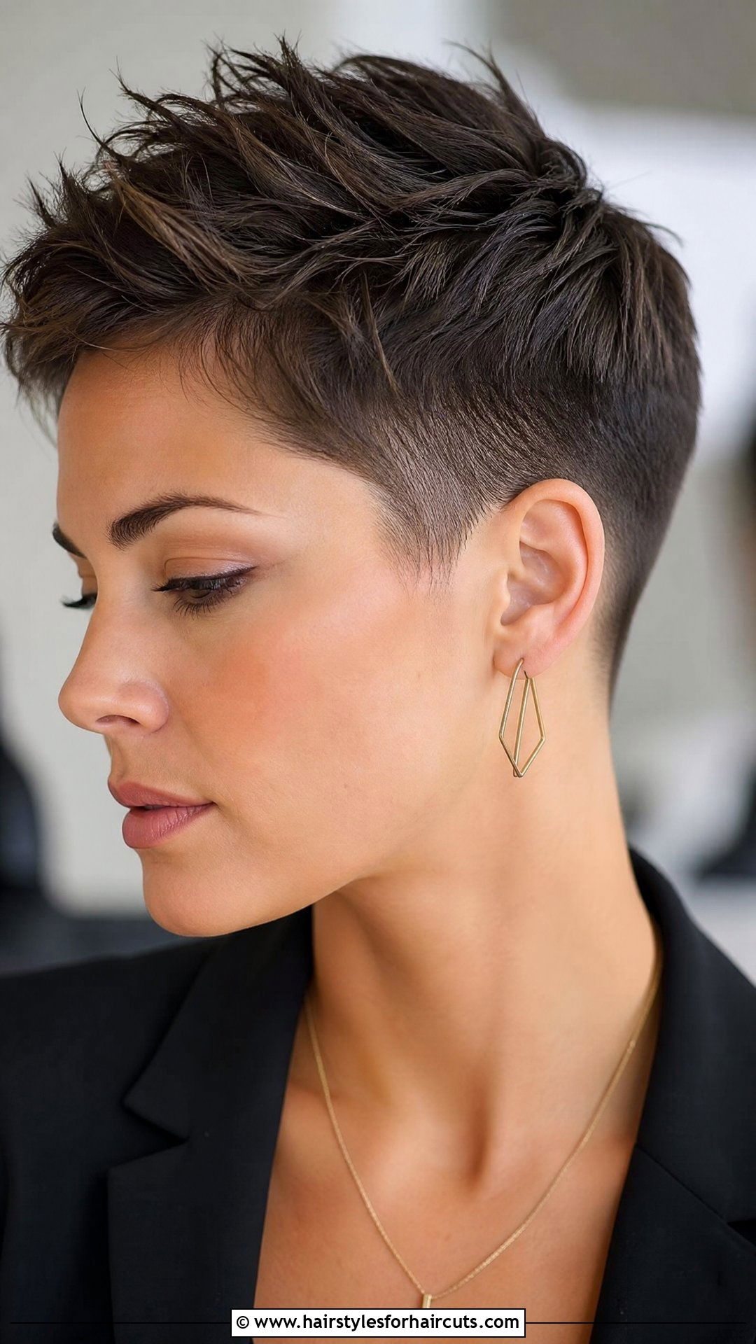 Short Pixie Cut - 25 classy hairstyles - 25 classy hairstyles