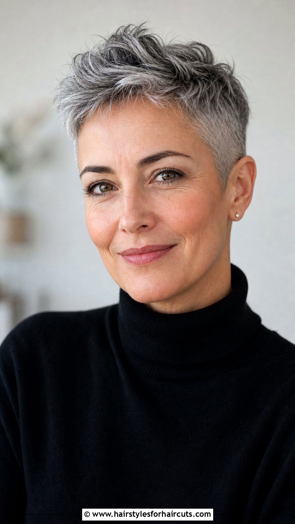 Short Pixie Cut For Grey Hair - 25 hairstyles for grey hair - 25 hairstyles for grey hair