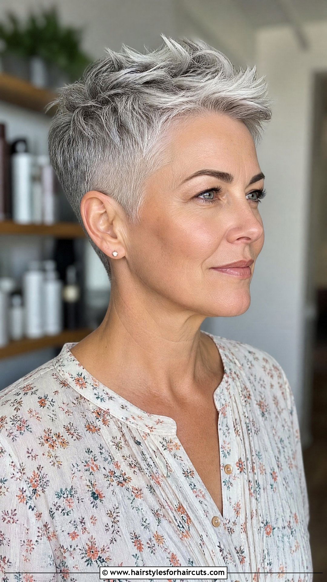 Short Pixie Cut Grey Hair - 25 haircuts grey hair - 25 haircuts grey hair
