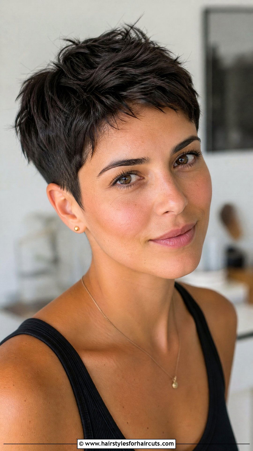 Short Pixie Haircut - 25 haircuts belmont - 25 haircuts belmont
