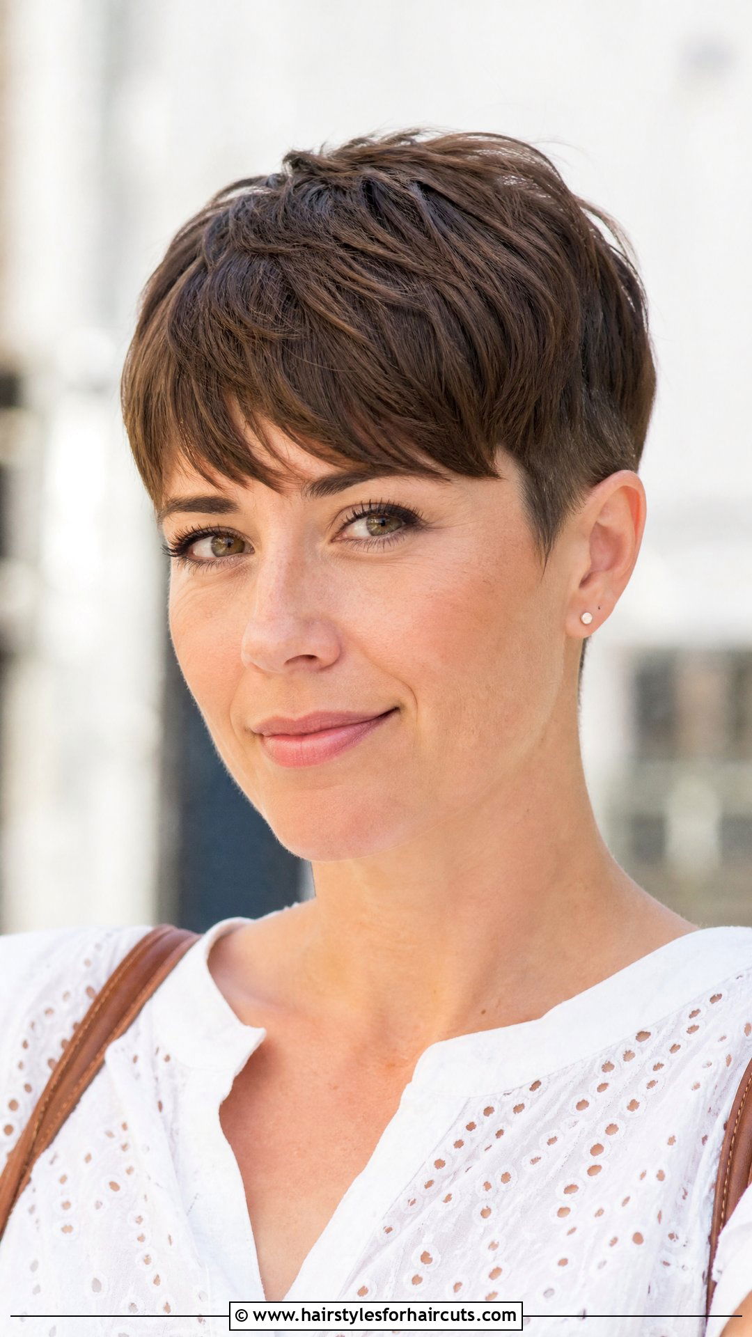 Short Pixie Haircut With Bangs - 25 pixie haircuts with bangs - 25 pixie haircuts with bangs