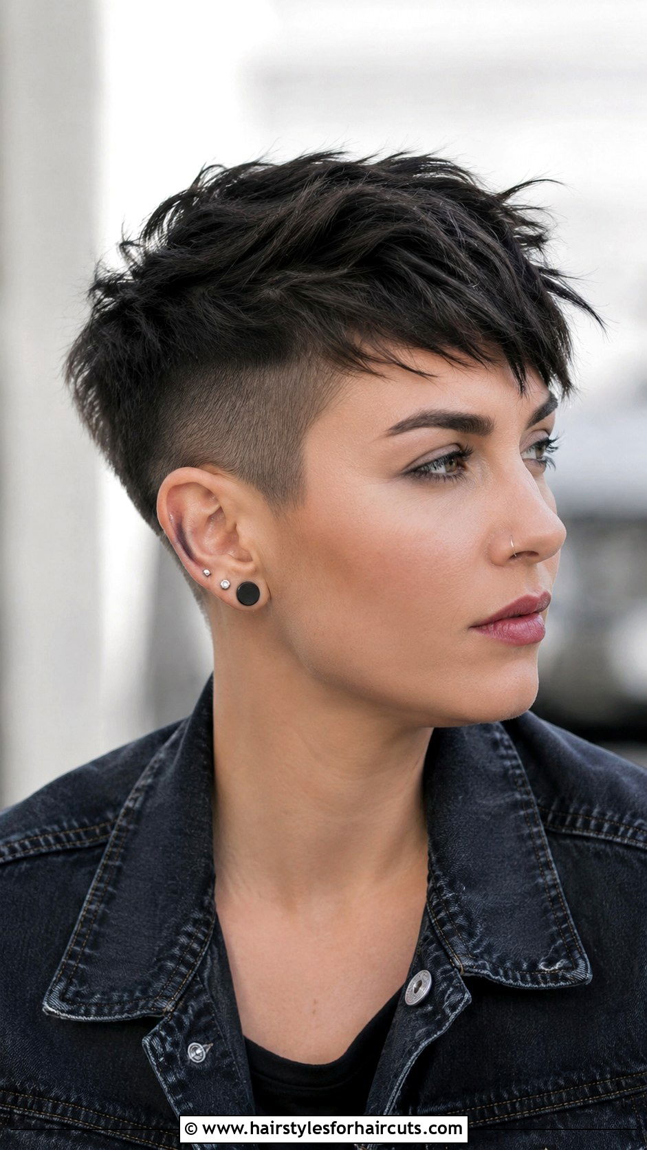 Short Pixie With Undercut - 25 goth hairstyles - 25 goth hairstyles