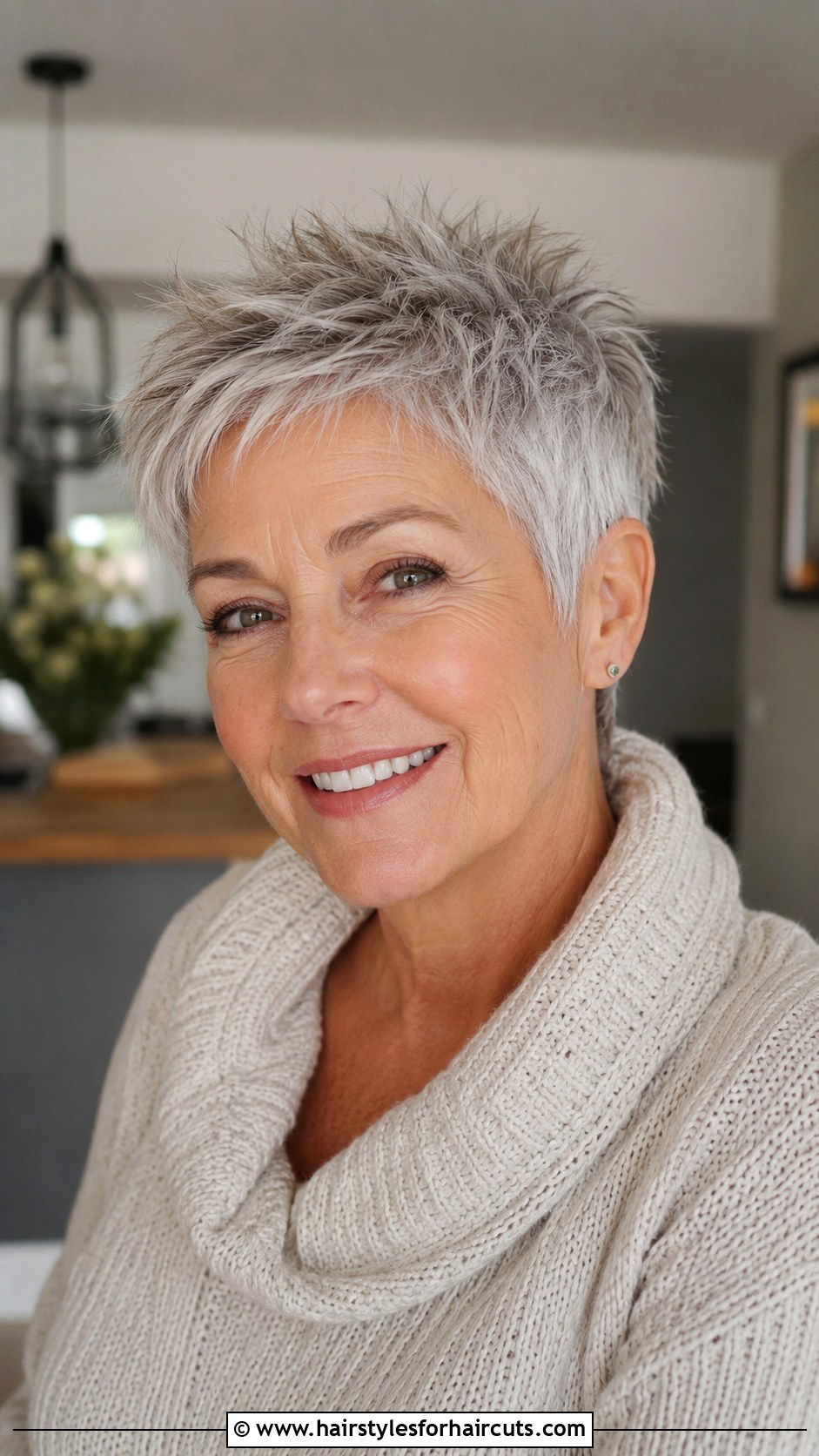 Short Razor Cut - 25 short hairstyles for woman over 60 - 25 short hairstyles for woman over 60