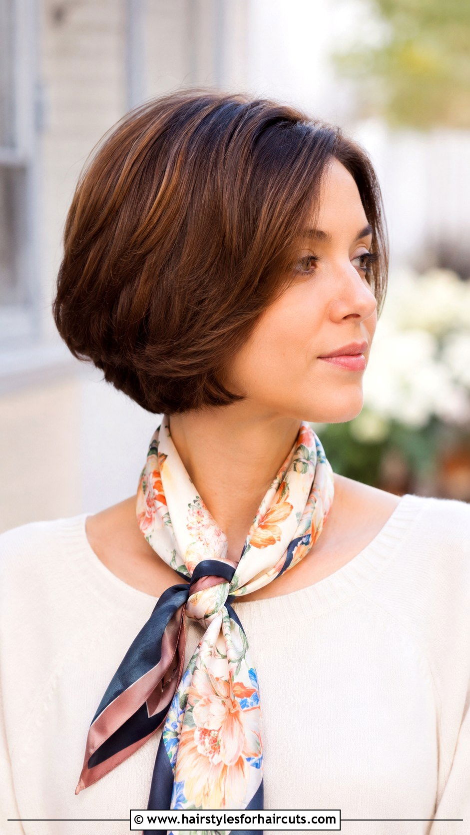 Short Rounded Bob - 25 acorn haircuts - 25 acorn haircuts