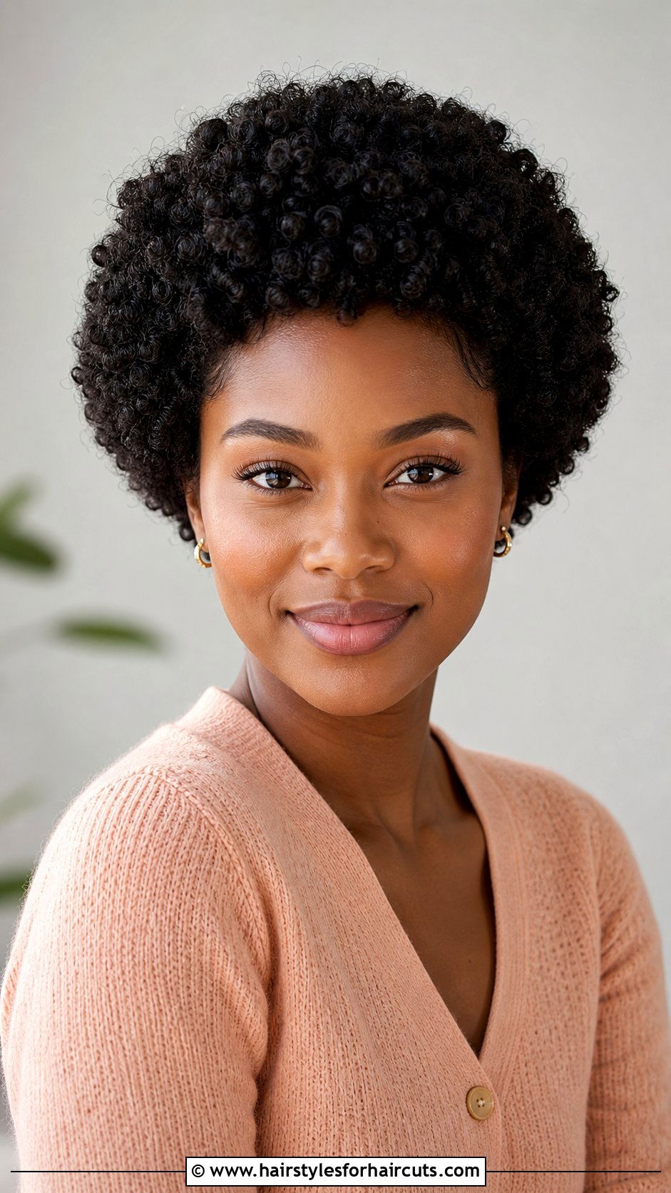 Short Rounded Curly Haircut - 25 short haircuts for natural curly hair - 25 short haircuts for natural curly hair