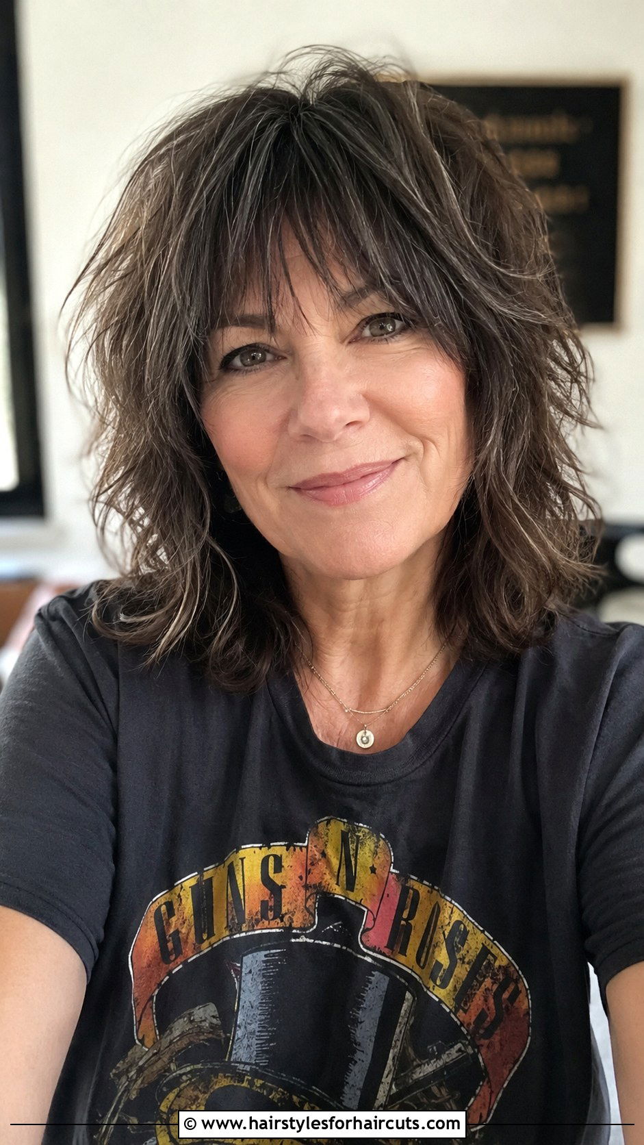Short Shag - 25 short haircuts styles for older women - 25 short haircuts styles for older women