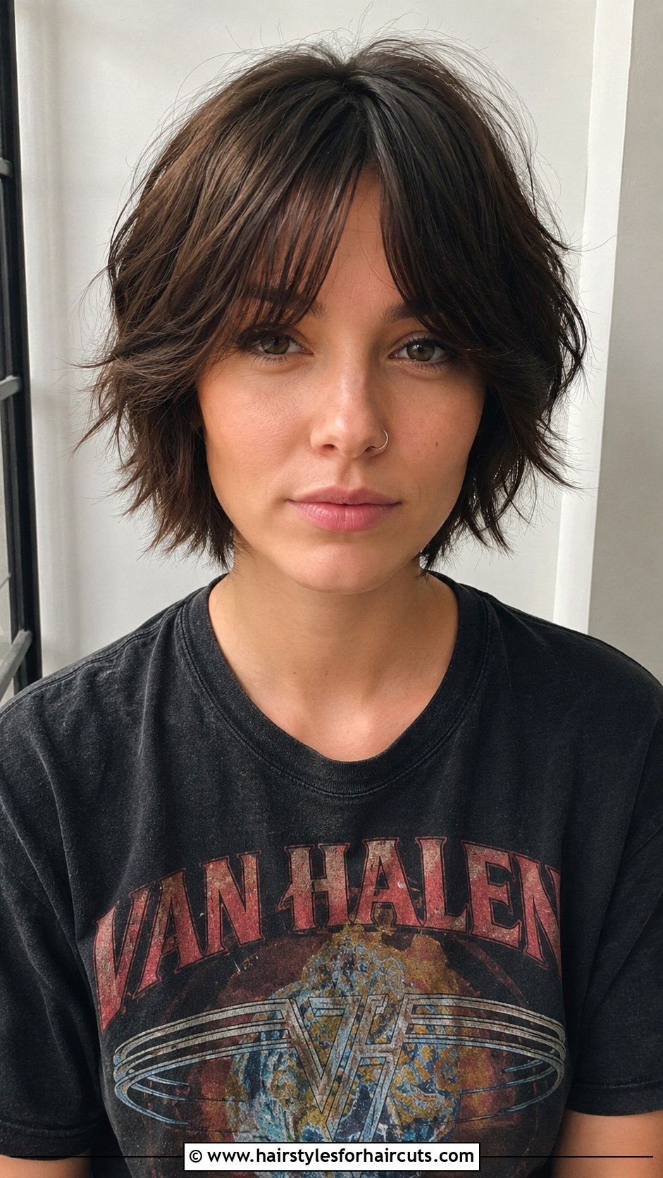 Short Shag With Curtain Bangs - 25 bang hairstyles for thin hair - 25 bang hairstyles for thin hair