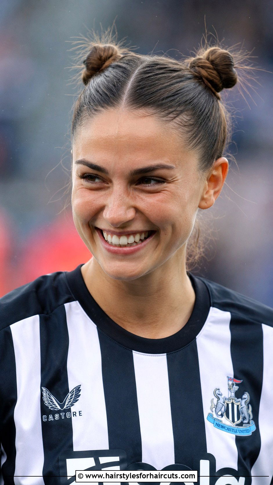 Short Space Buns For Soccer Game - 25 soccer hairstyles for short hair - 25 soccer hairstyles for short hair