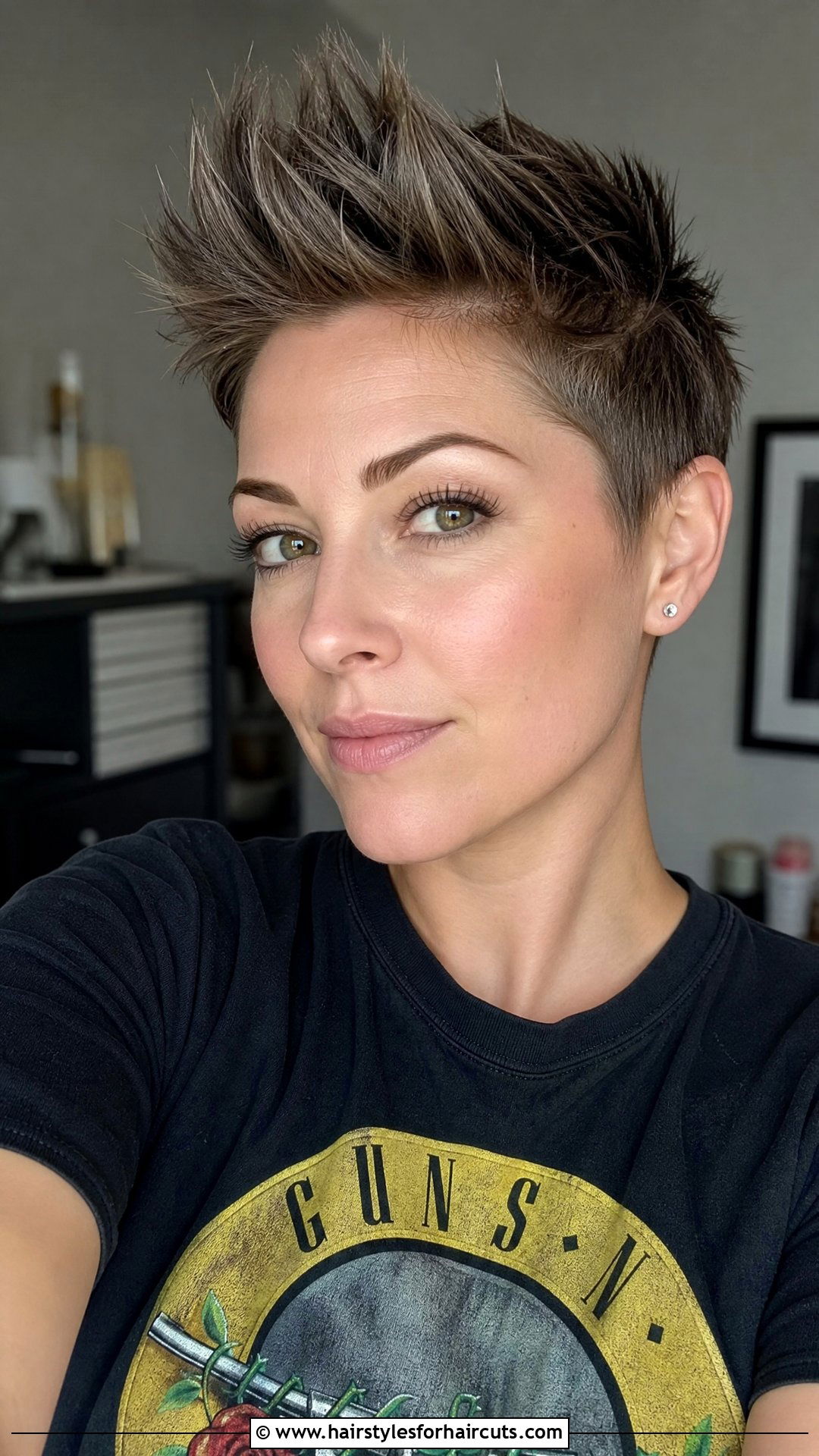Short Spiky Pixie Cut - 25 short hairstyles for over 50 fine hair - 25 short hairstyles for over 50 fine hair