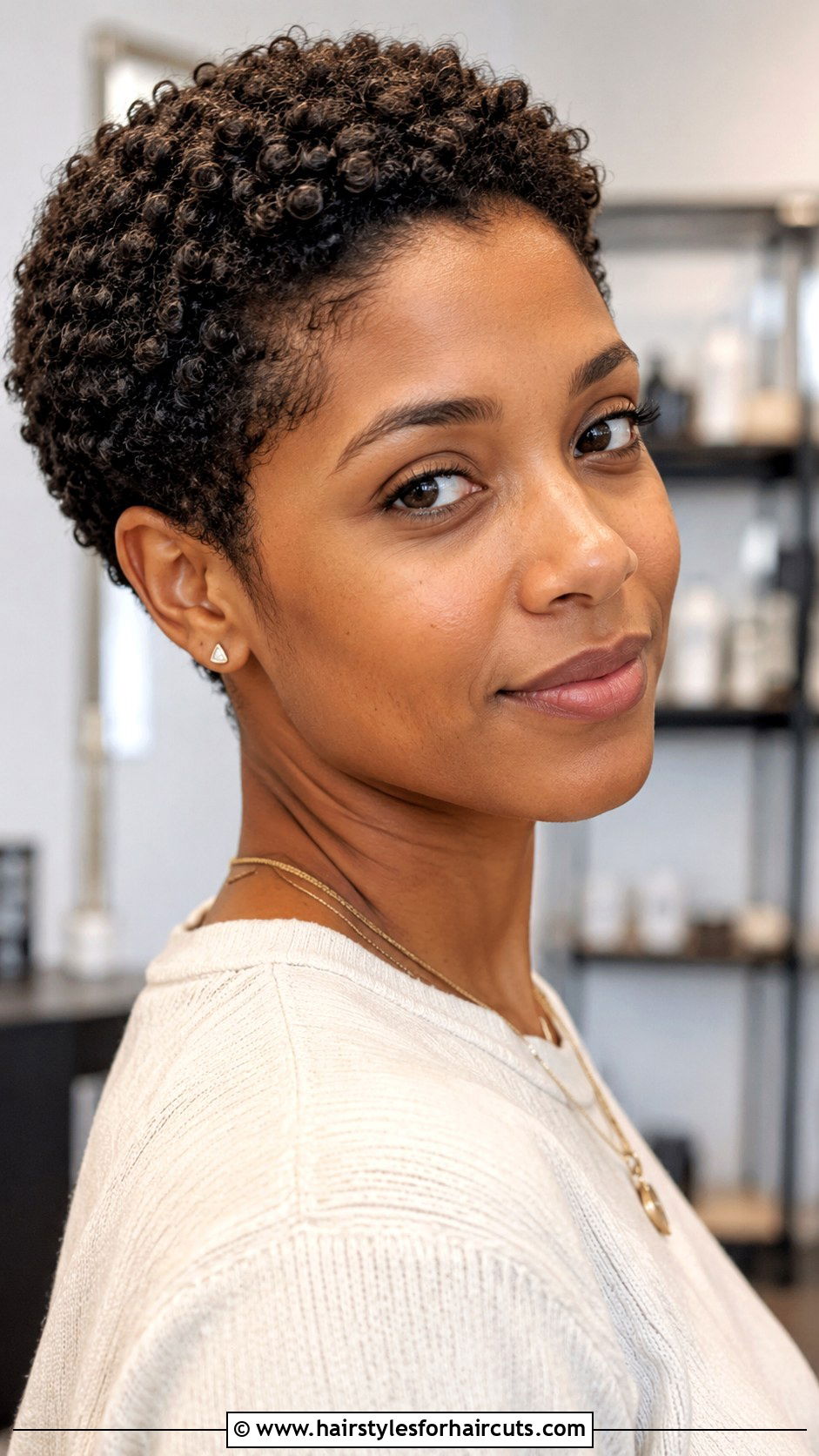 Short Sponge Curls - 25 short easy natural hairstyles - 25 short easy natural hairstyles