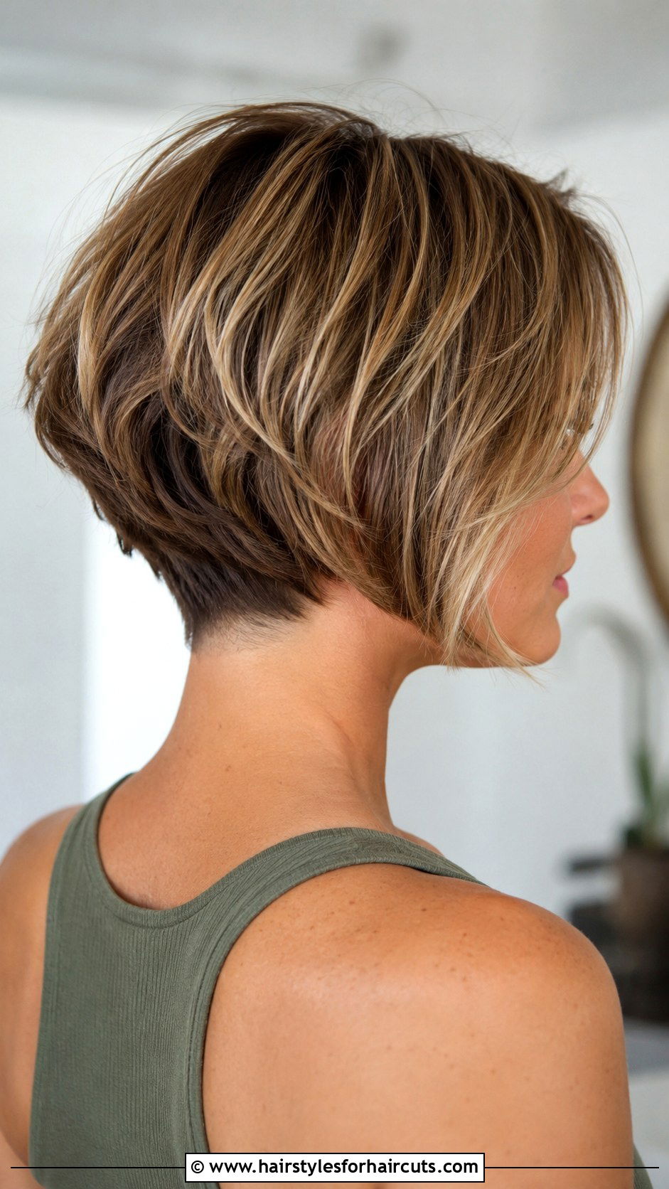 Short Stacked Bob - 25 stacked bob haircuts - 25 stacked bob haircuts