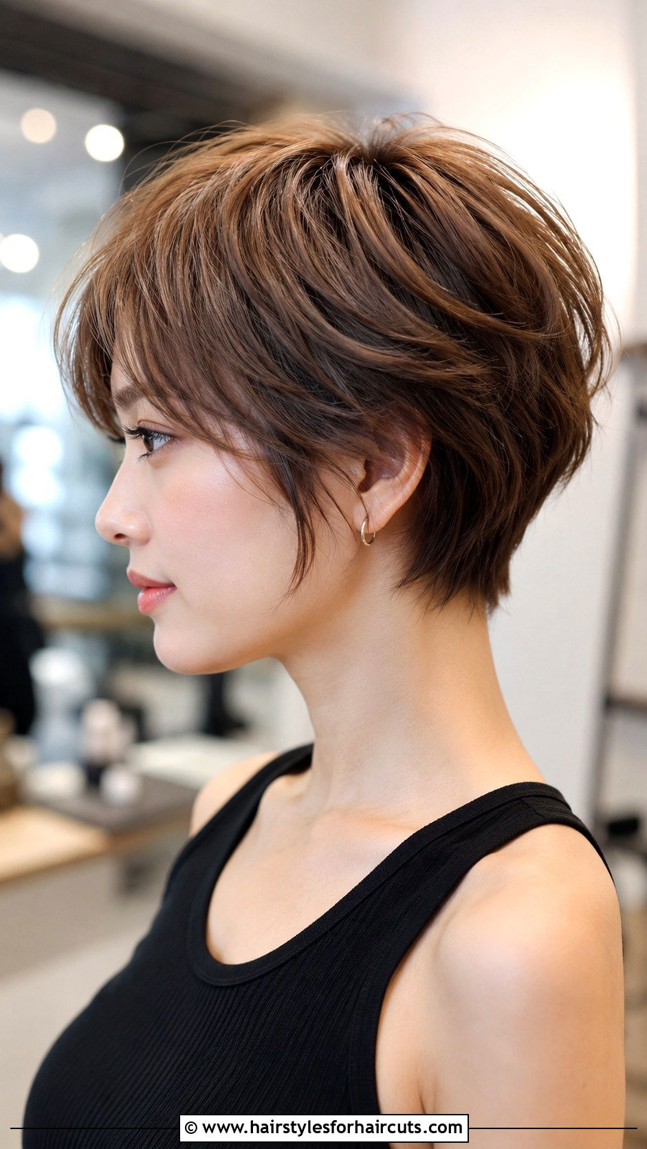 Short Stacked Mixie Haircut - 25 mixie haircuts straight hair - 25 mixie haircuts straight hair