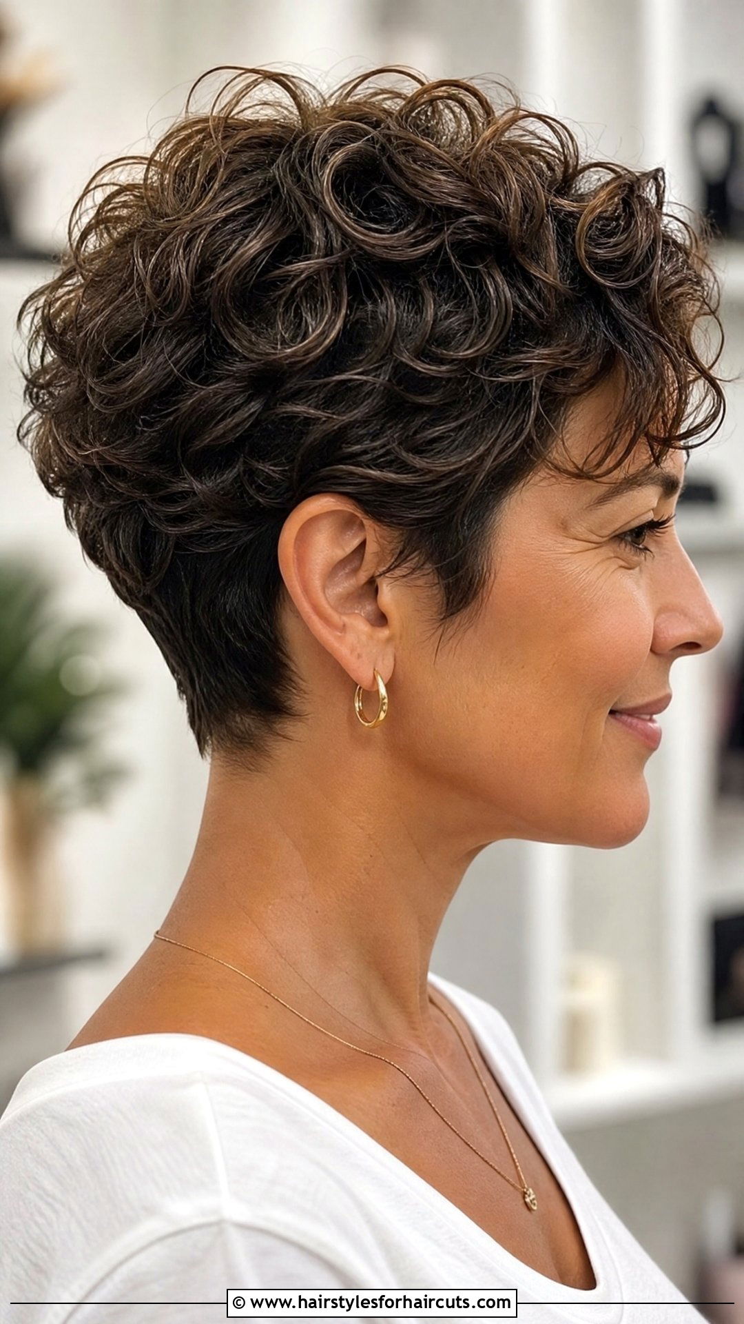 Short Stacked Wedge Haircut For Curly Hair - 25 wedge haircuts for curly hair - 25 wedge haircuts for curly hair