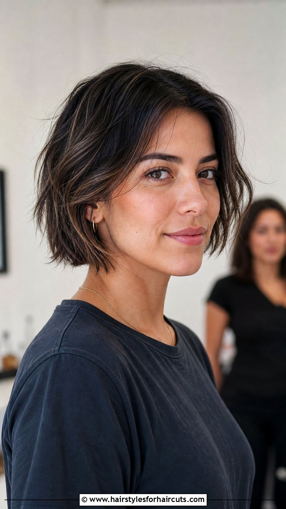 Short Textured Colombian Bob Haircut - 25 colombian haircuts - 25 colombian haircuts