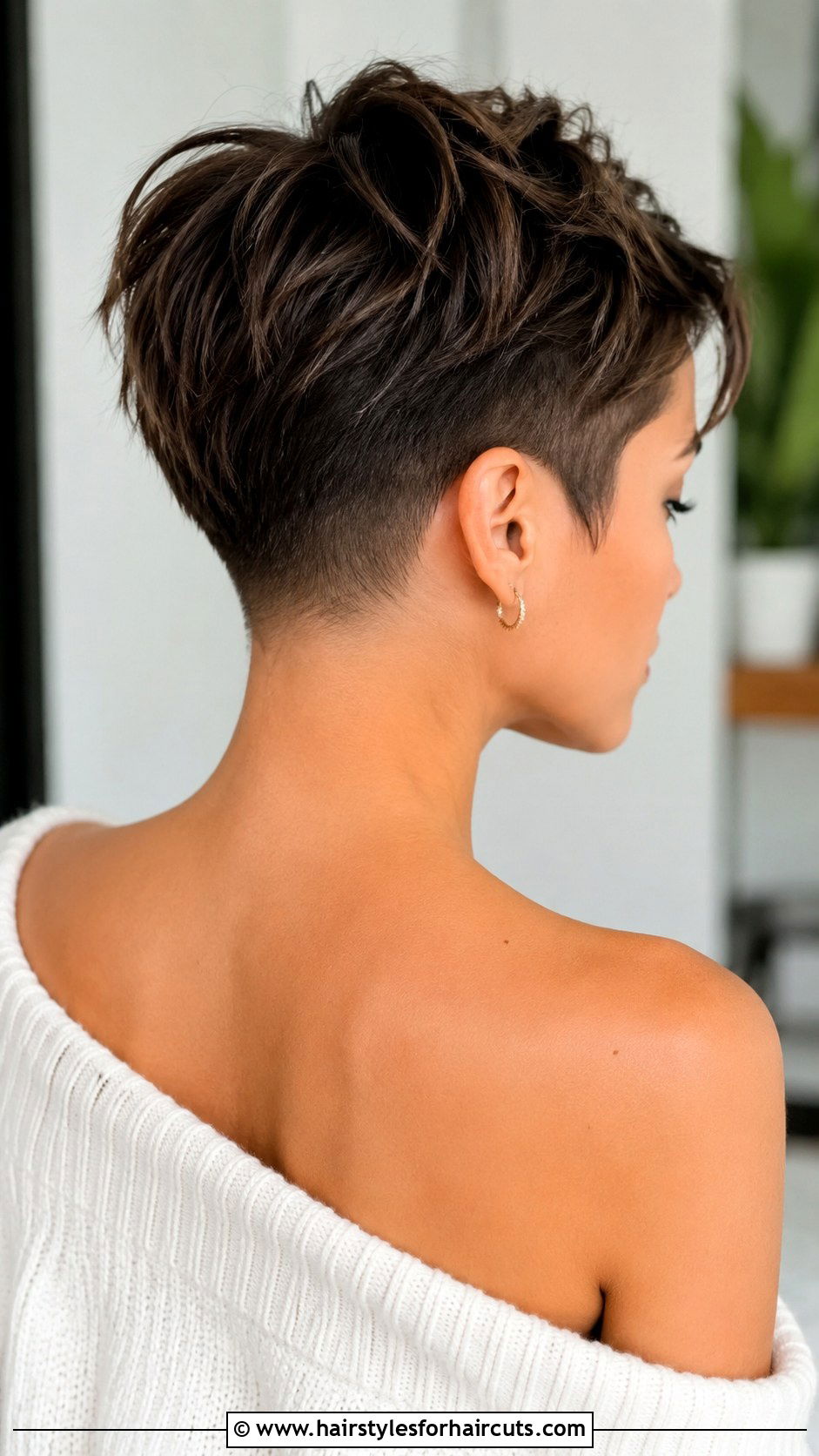 Short Texturized Nape Undercut - 25 short black texturized hairstyles - 25 short black texturized hairstyles