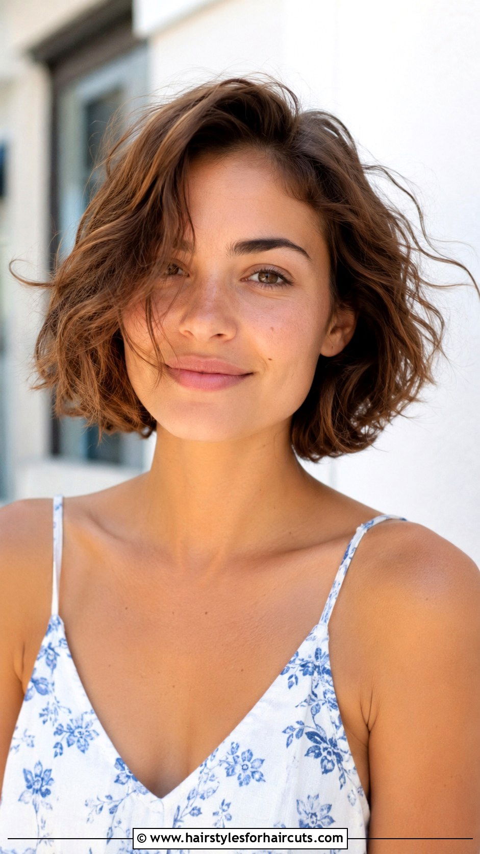 Short Wavy Bob - 25 best hairstyles for women over 50 - 25 best hairstyles for women over 50