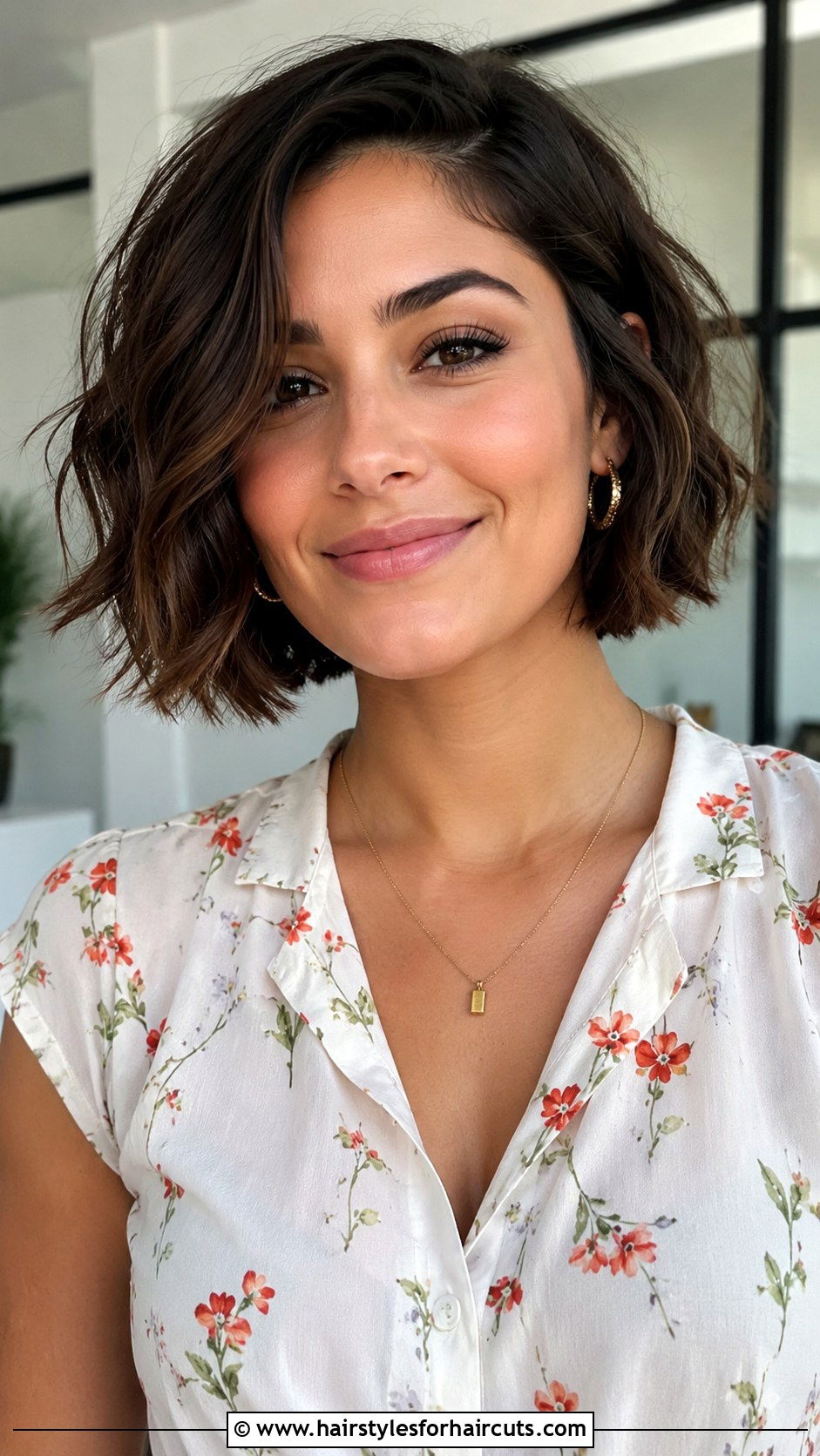 Short Wavy Bob - 25 black wavy hairstyles - 25 black wavy hairstyles