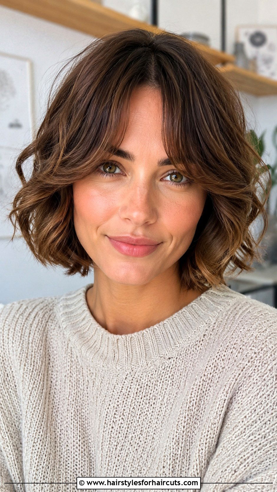 Short Wavy Bob With Curtain Bangs - 25 short haircuts for long face - 25 short haircuts for long face