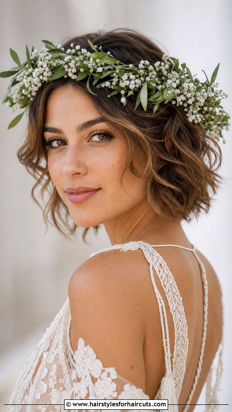 Short Wavy Hair With Floral Crown - 25 wedding hairstyles for short wavy hair - 25 wedding hairstyles for short wavy hair