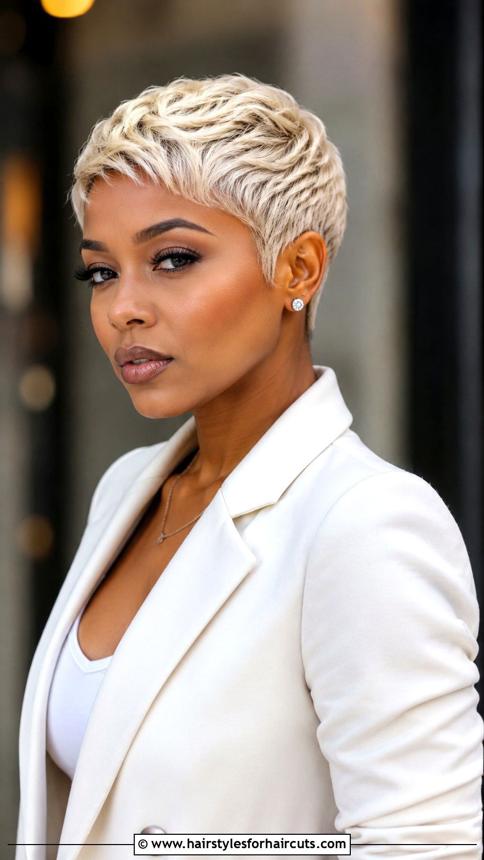 Short Wavy Lob - 25 black women with short hairstyles - 25 black women with short hairstyles