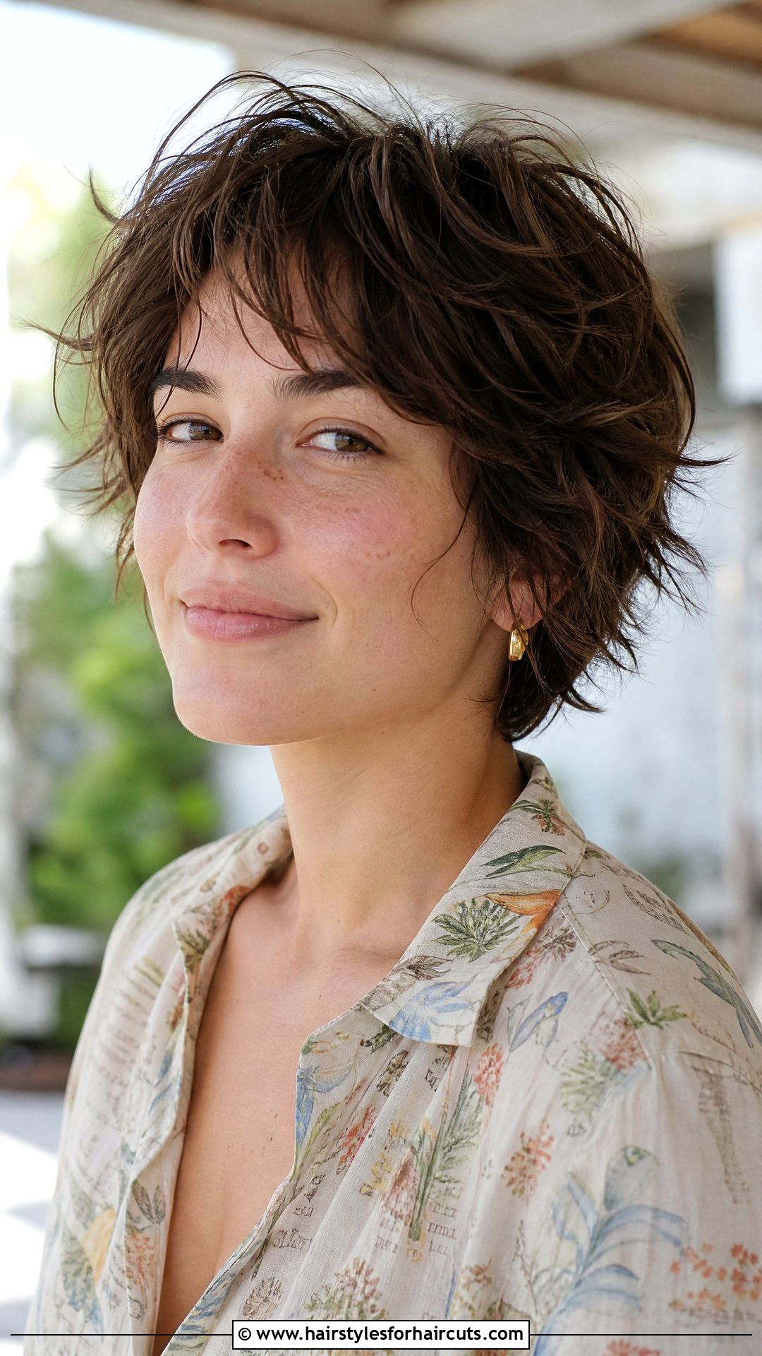 Short Wavy Messy Haircut - 25 short haircuts for women wavy hair - 25 short haircuts for women wavy hair