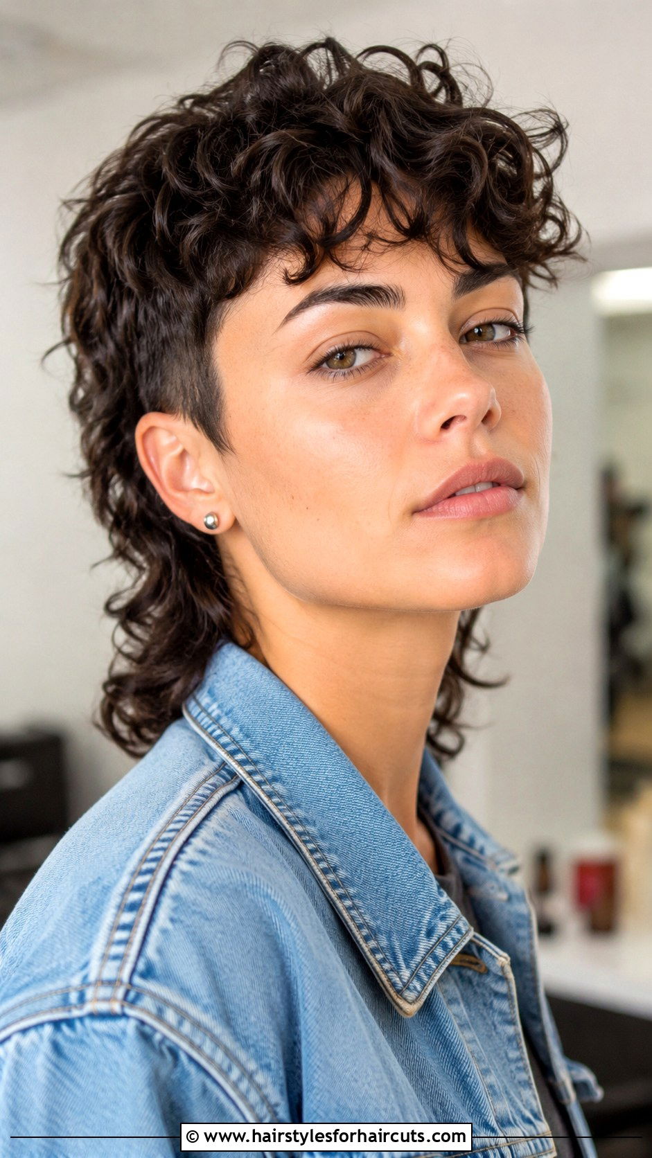 Short Wavy Mullet - 25 mullet haircuts wavy hair - 25 mullet haircuts wavy hair