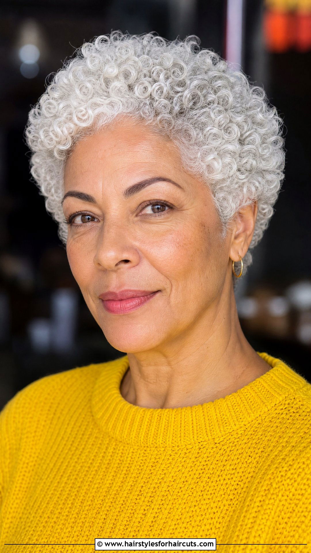 Short White Curly Hair - 25 white hairstyles - 25 white hairstyles