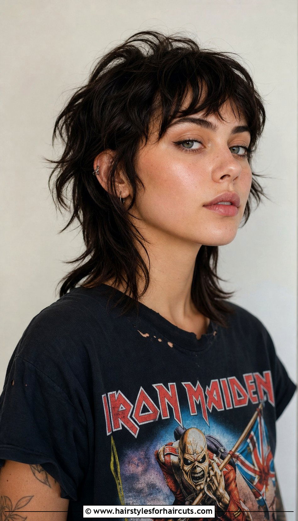Short Wolf Cut - 25 short haircuts for poofy hair - 25 short haircuts for poofy hair