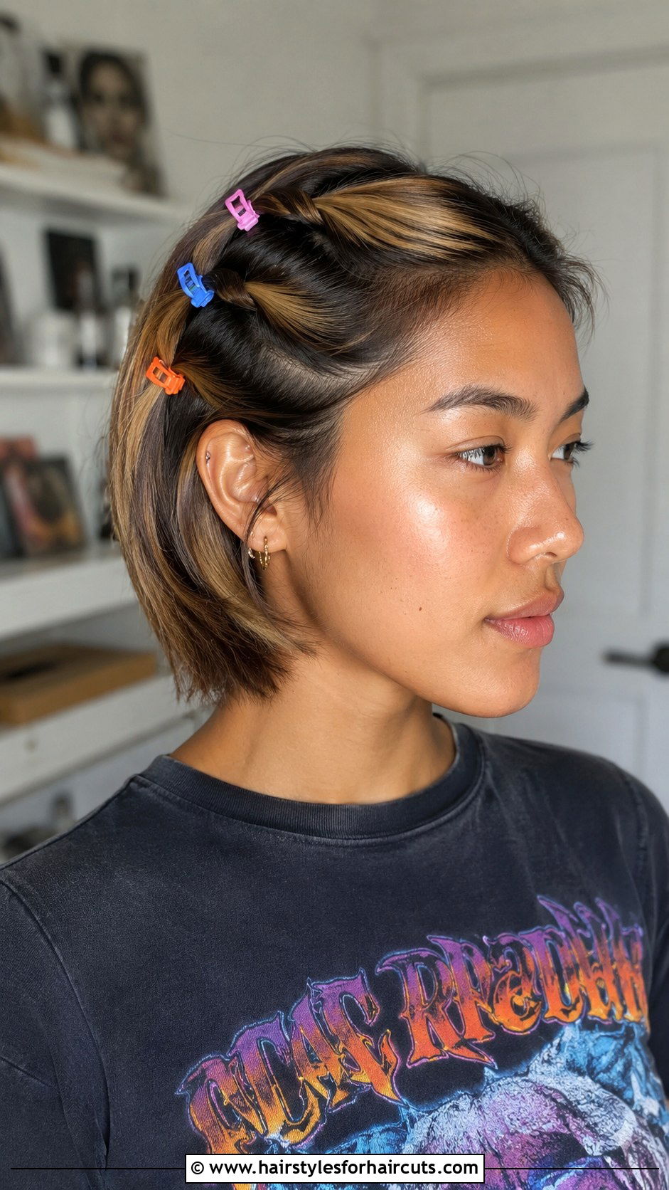 Short Y2K Hair With Twist Clips - 25 y2k hairstyles for short hair - 25 y2k hairstyles for short hair