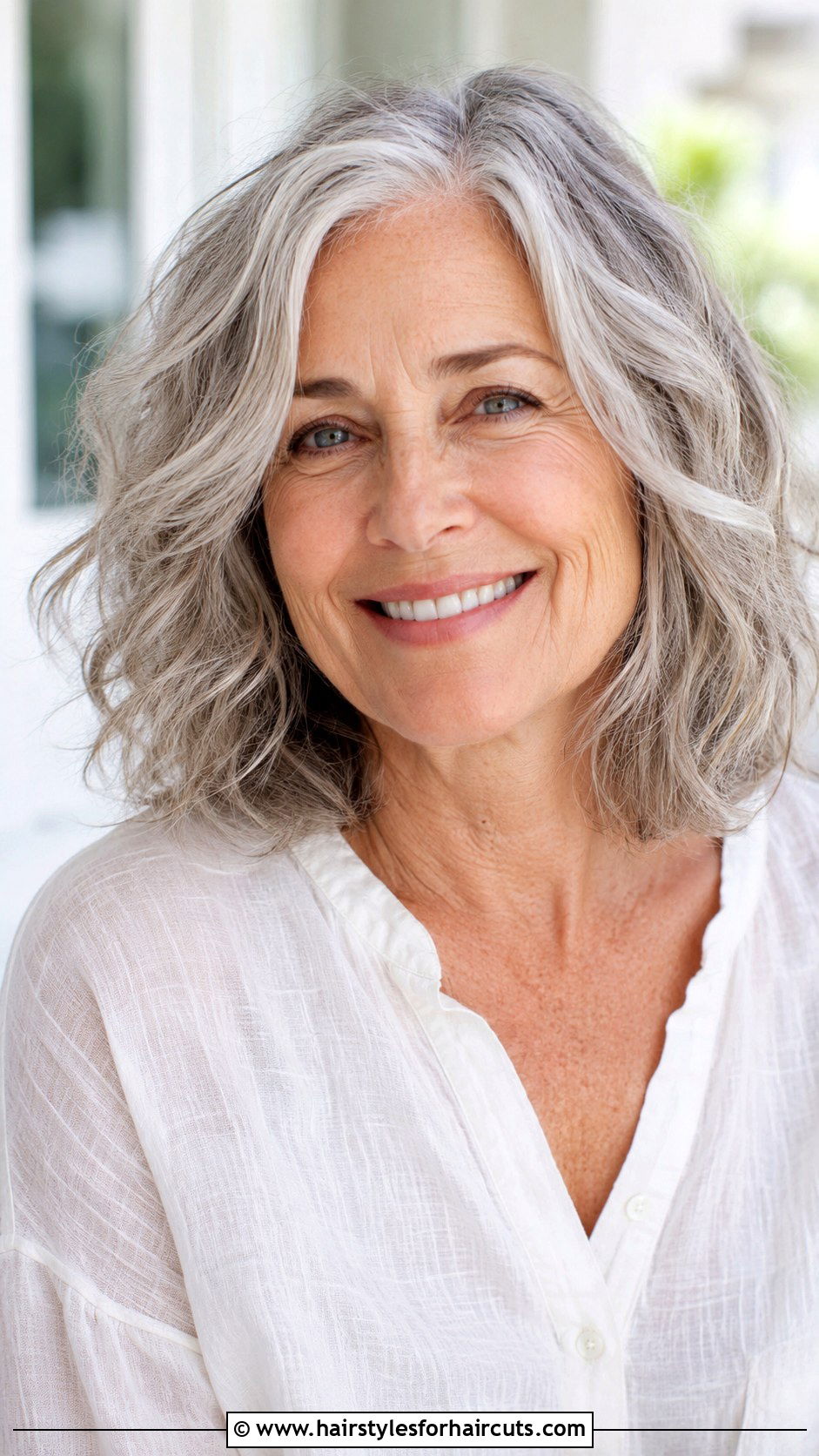 Shoulder Grazing Wavy Haircut - 25 haircuts for older women with wavy hair - 25 haircuts for older women with wavy hair