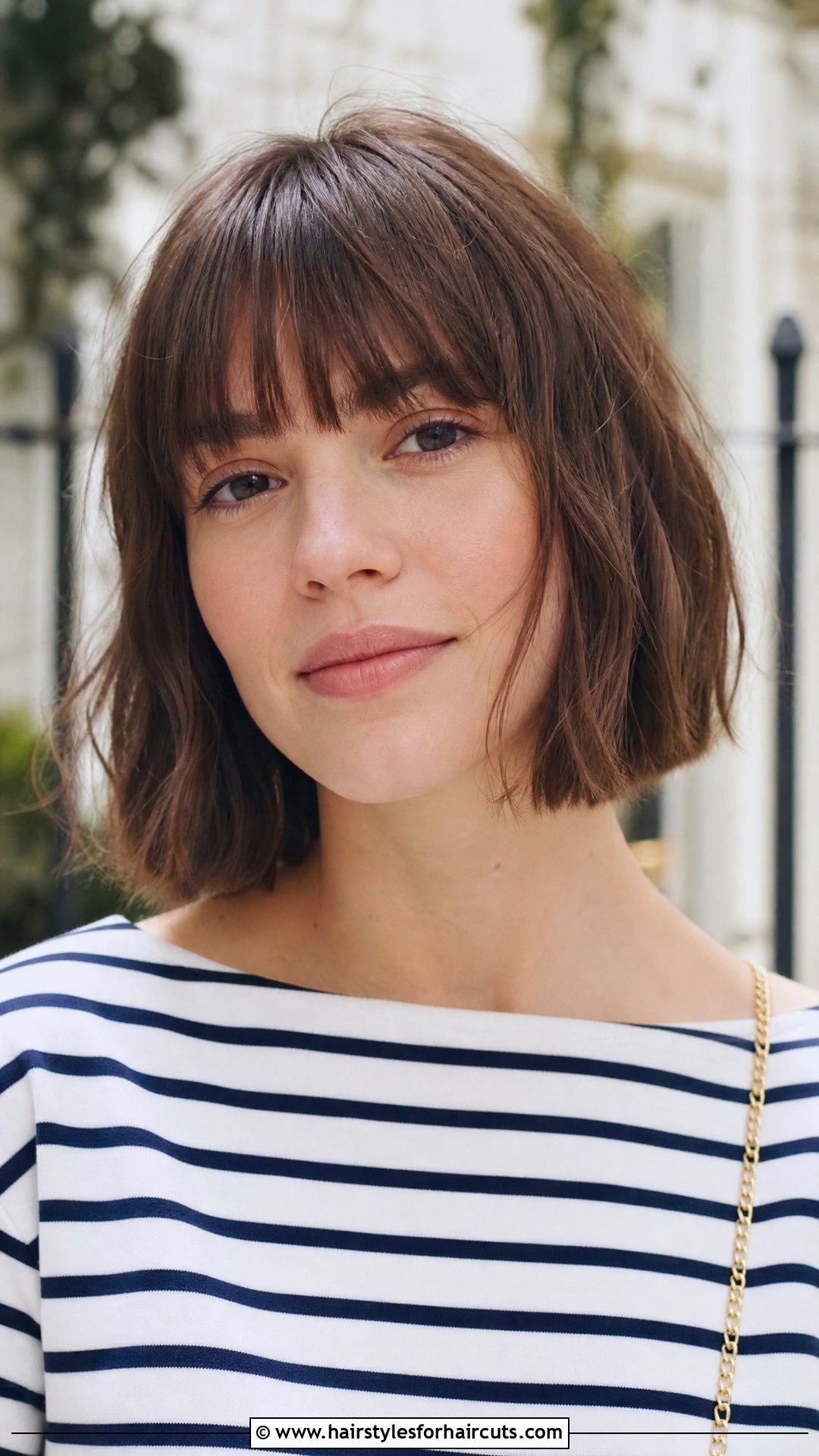 Shoulder Length French Bob - 25 best shoulder length haircuts for fine hair - 25 best shoulder length haircuts for fine hair