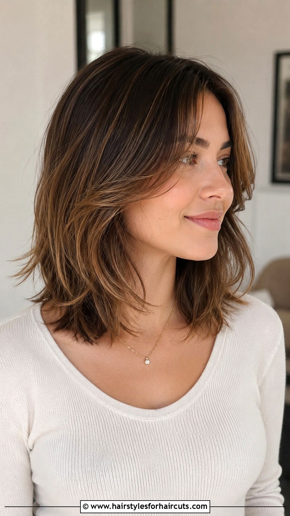 Shoulder Length Haircut - 25 haircuts calendar - 25 haircuts calendar