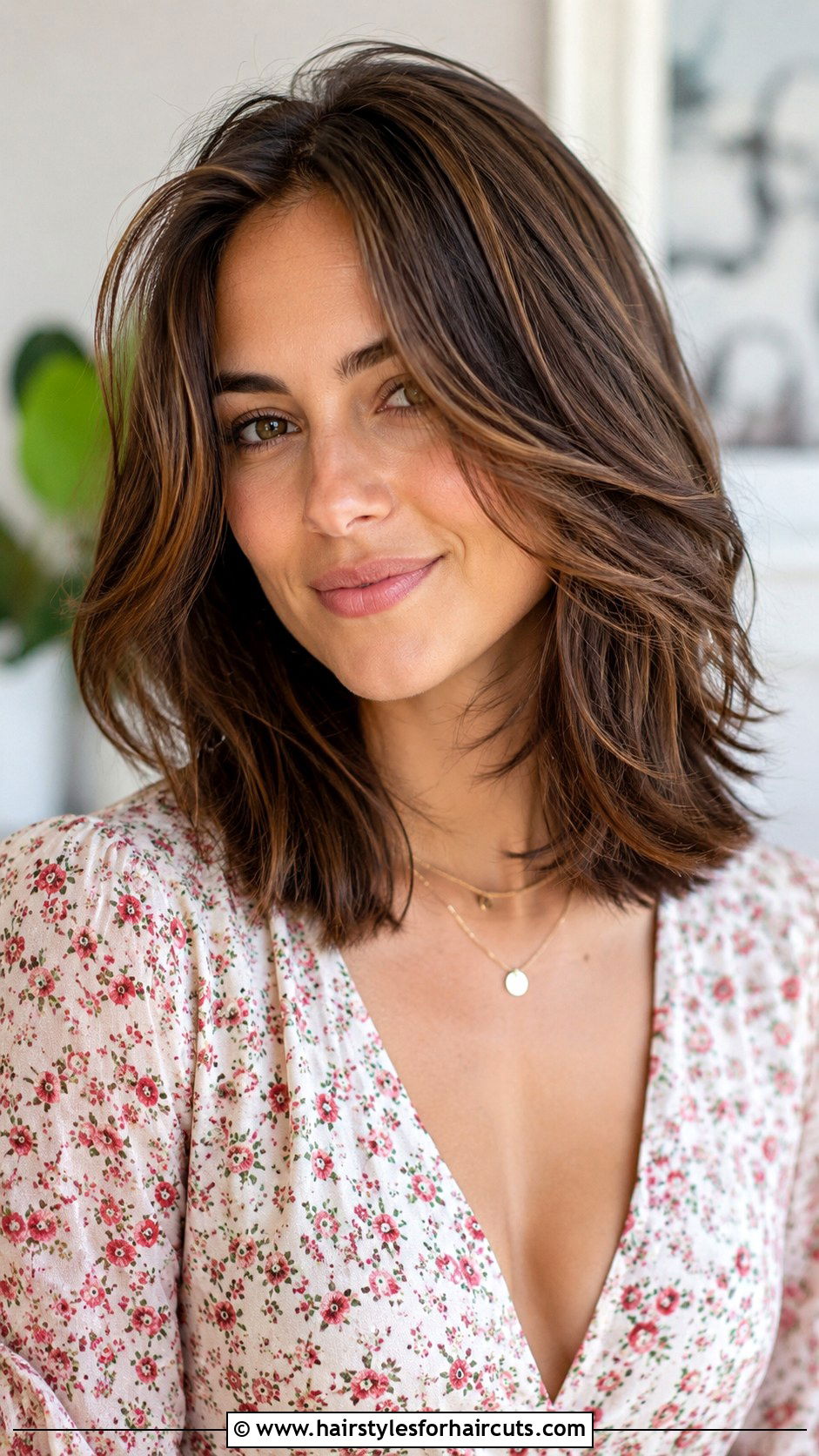 Shoulder Length Layers Haircut - 25 haircuts video - 25 haircuts video
