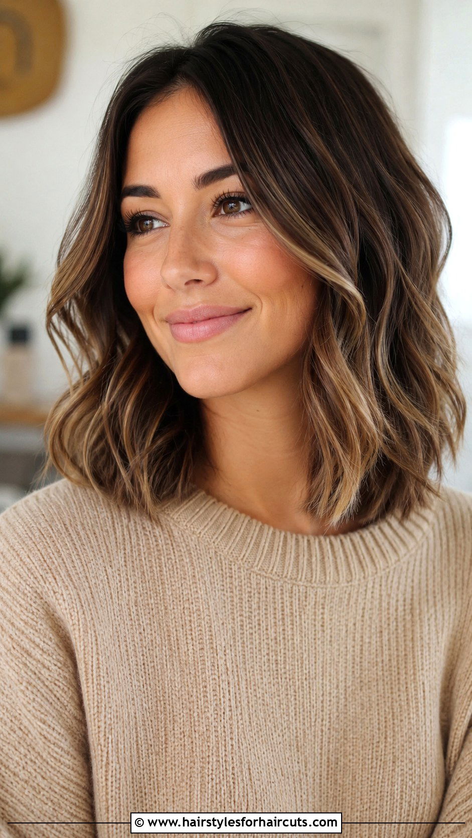 Shoulder Length Lob - 25 womens haircuts for thick wavy hair - 25 womens haircuts for thick wavy hair