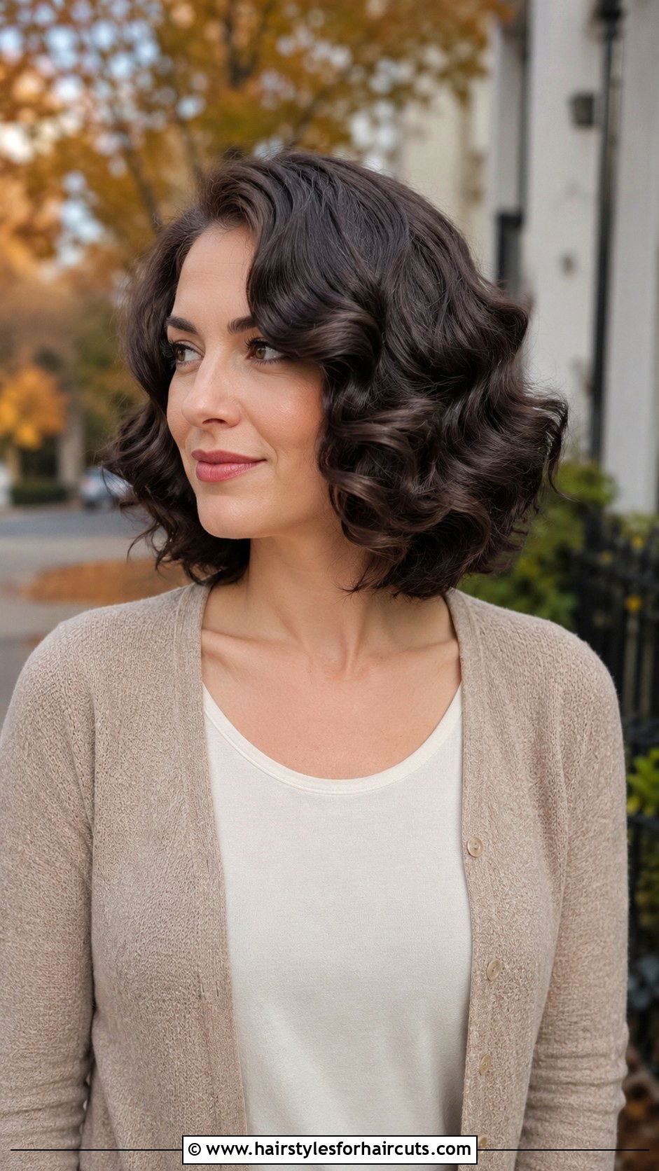 Shoulder Length Marcel Waves - 25 1930 hairstyles for women - 25 1930 hairstyles for women