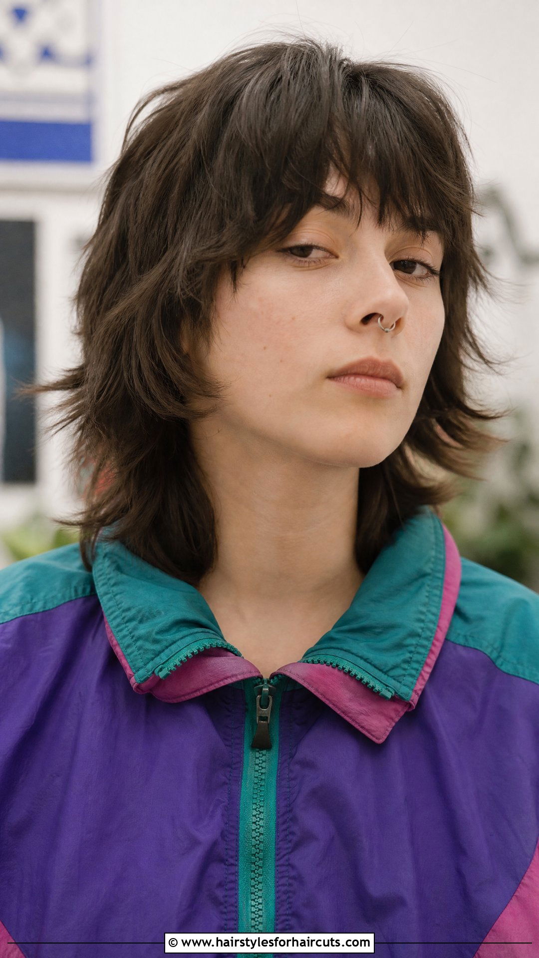 Shoulder Length Shag - 25 nonbinary haircuts for straight hair - 25 nonbinary haircuts for straight hair