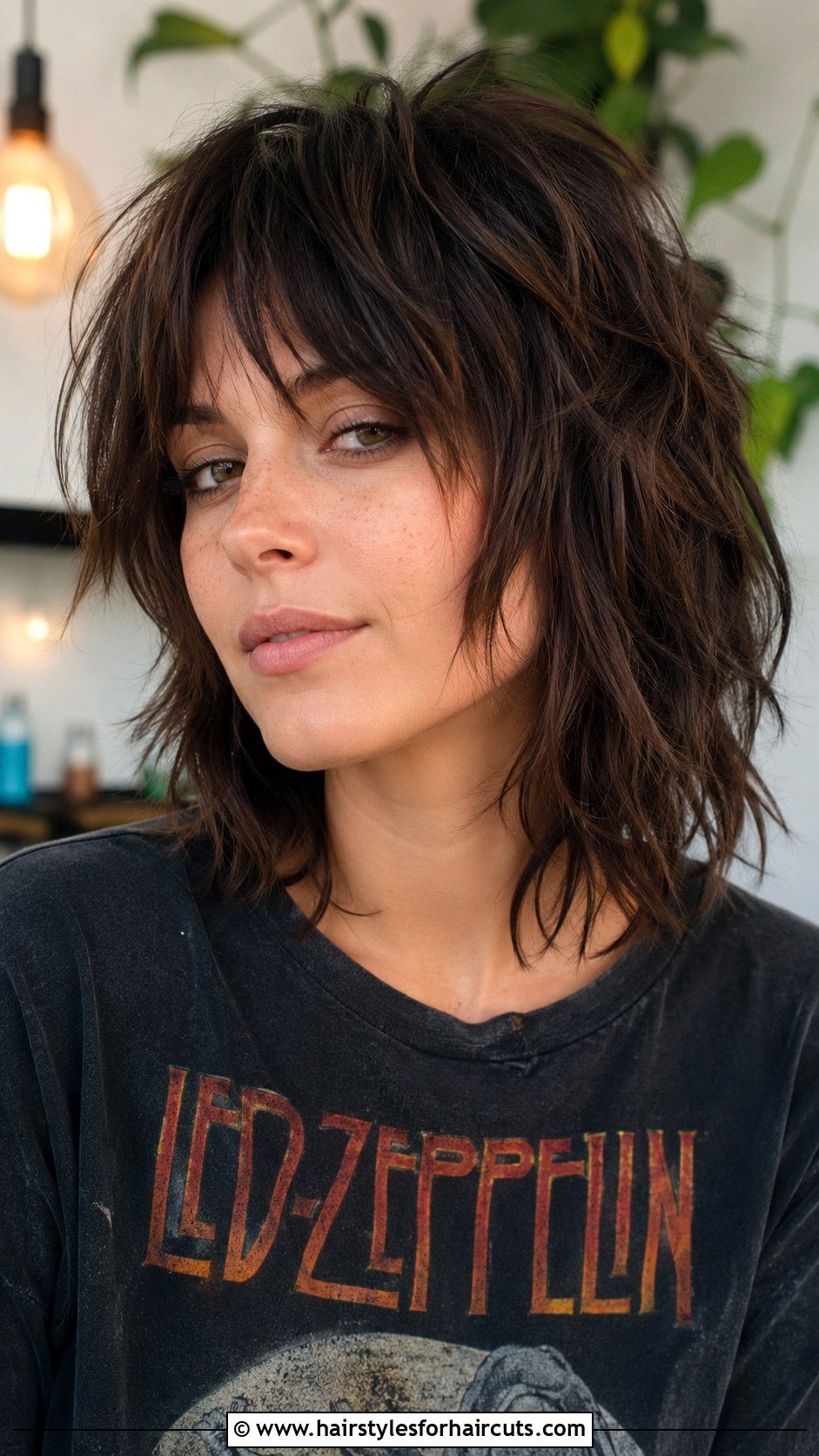 Shoulder Length Shag Haircut - 25 best hairstyles for square face - 25 best hairstyles for square face