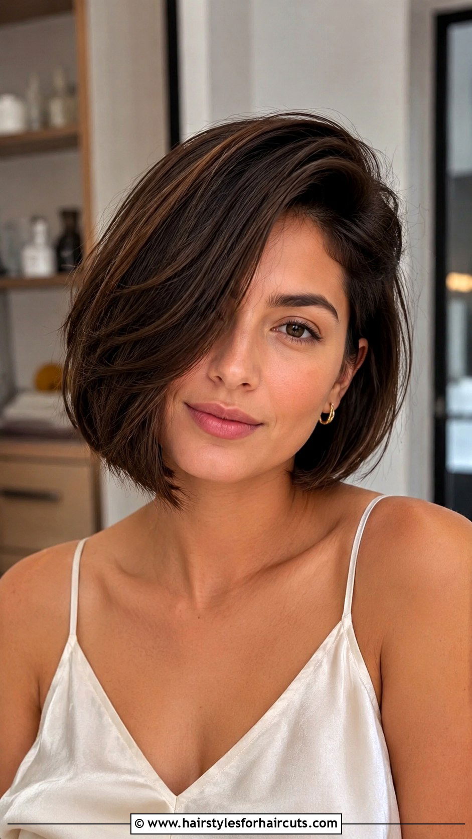 Side Part Bob Haircut For Girls - 25 girls short hairstyles - 25 girls short hairstyles