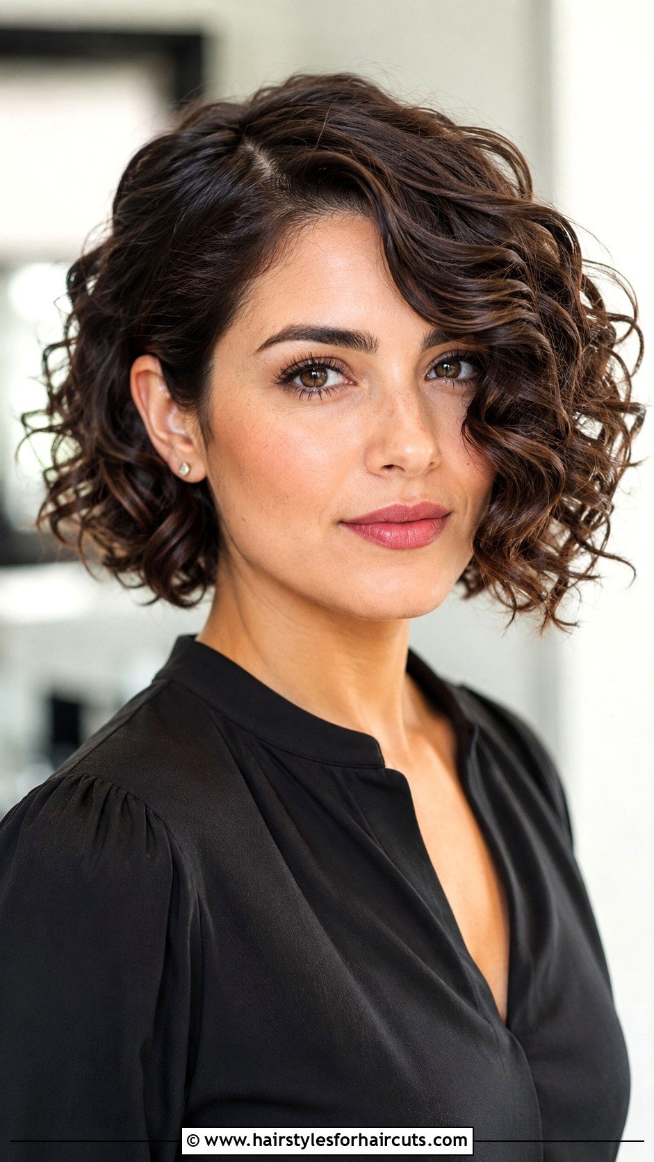 Side Part Curly Bob - 25 black women curly hairstyles - 25 black women curly hairstyles
