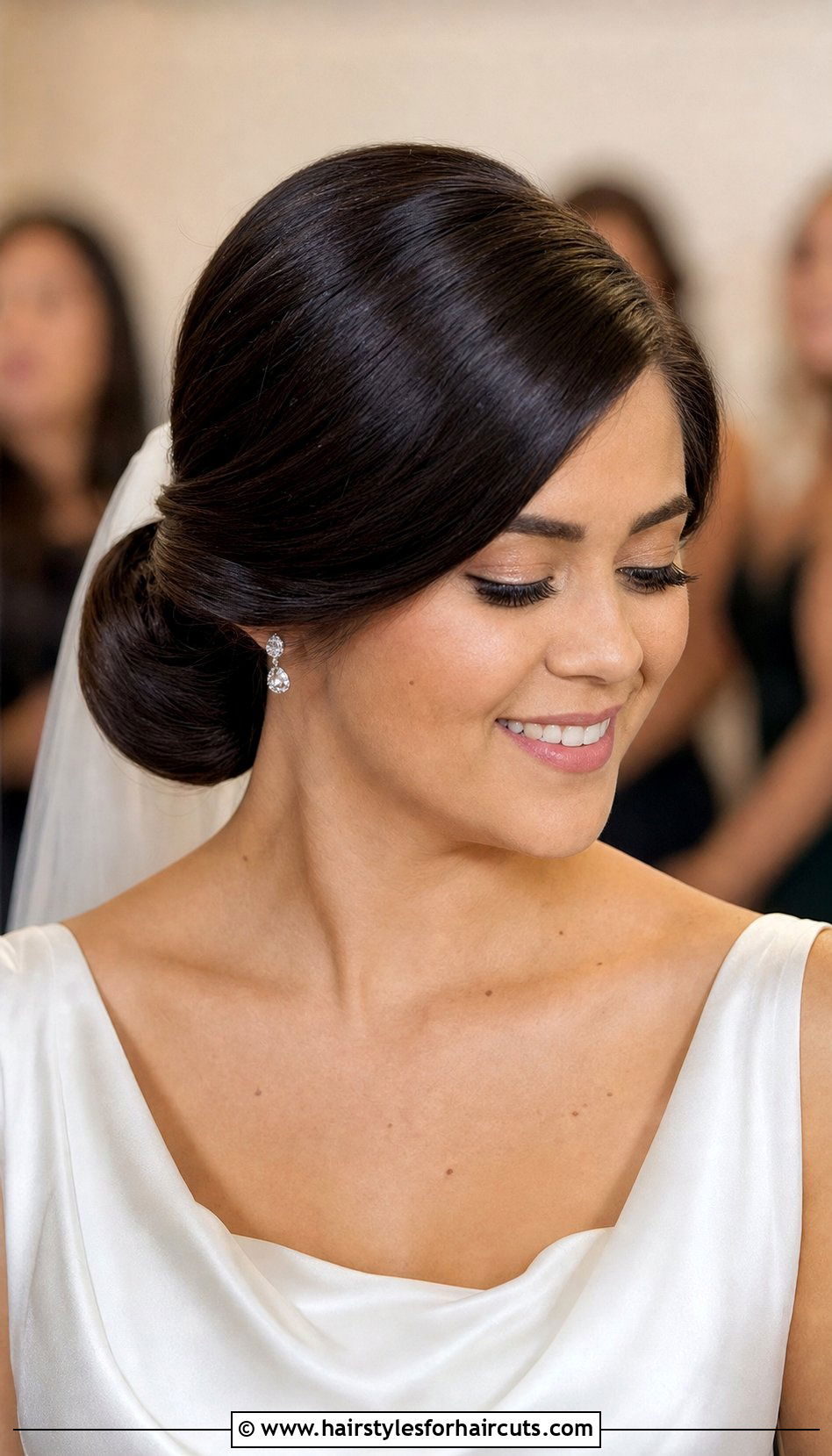 Side Part Low Bun Wedding - 25 wedding hairstyles for thin hair - 25 wedding hairstyles for thin hair
