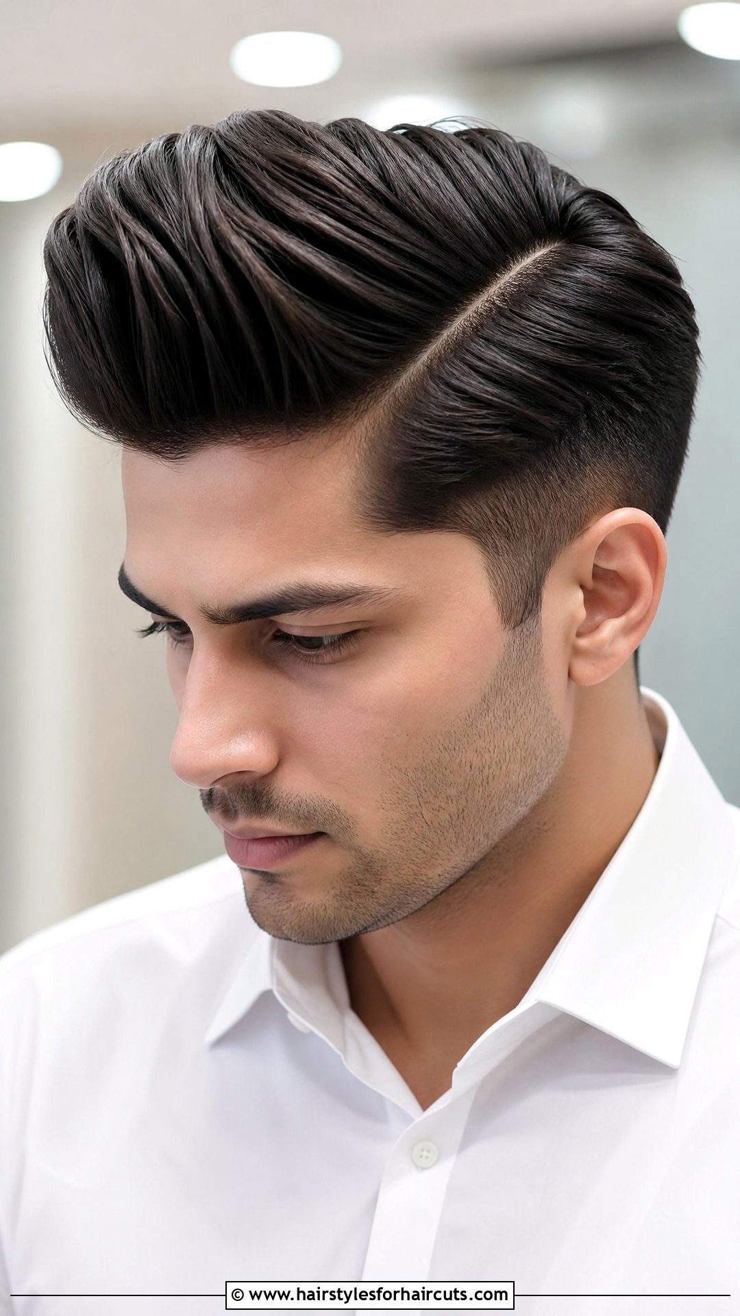 Side Part Pompadour - 25 transmasc haircuts for straight hair - 25 transmasc haircuts for straight hair