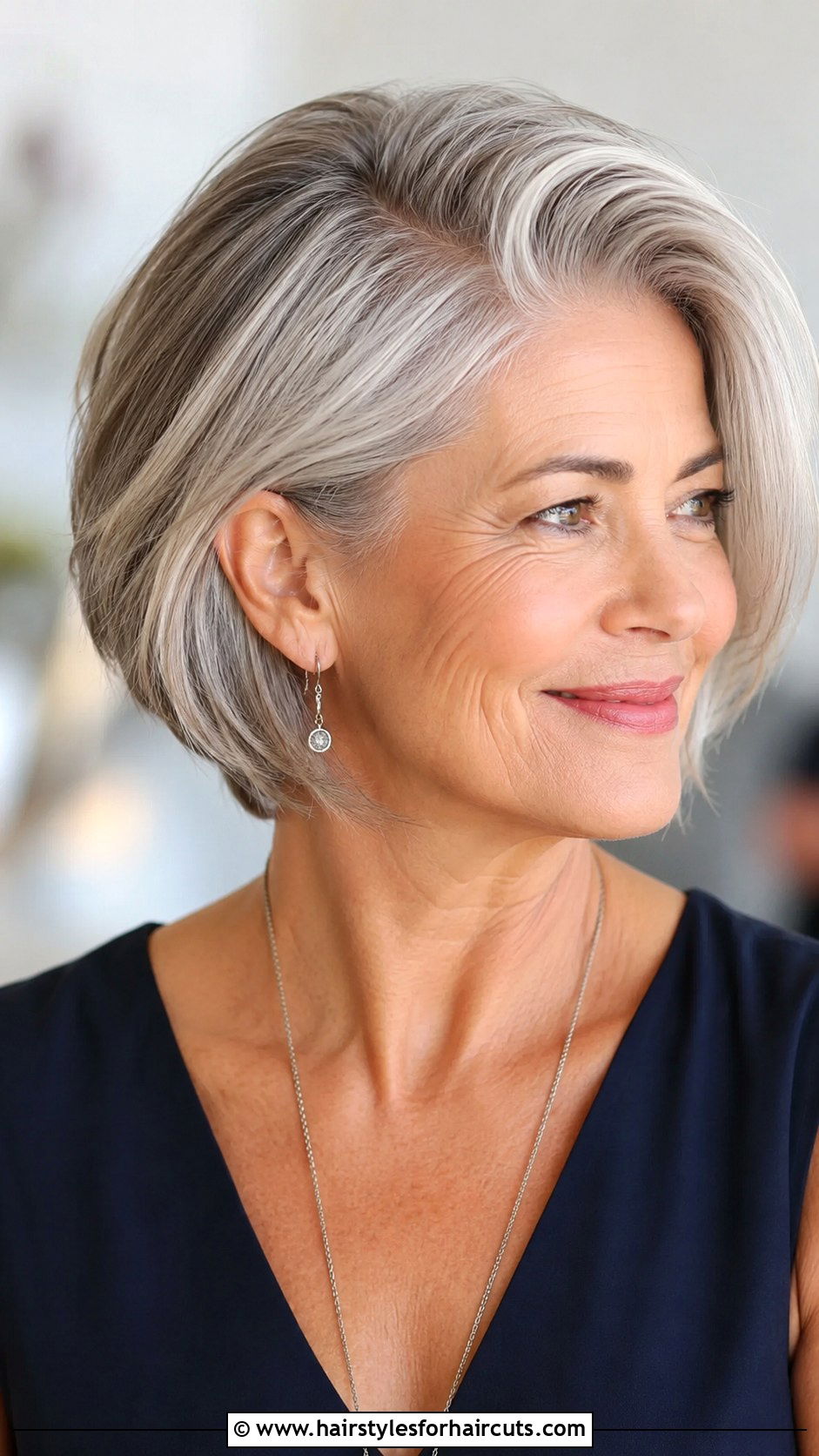 Side Part Short Bob - 25 older ladies short hairstyles - 25 older ladies short hairstyles