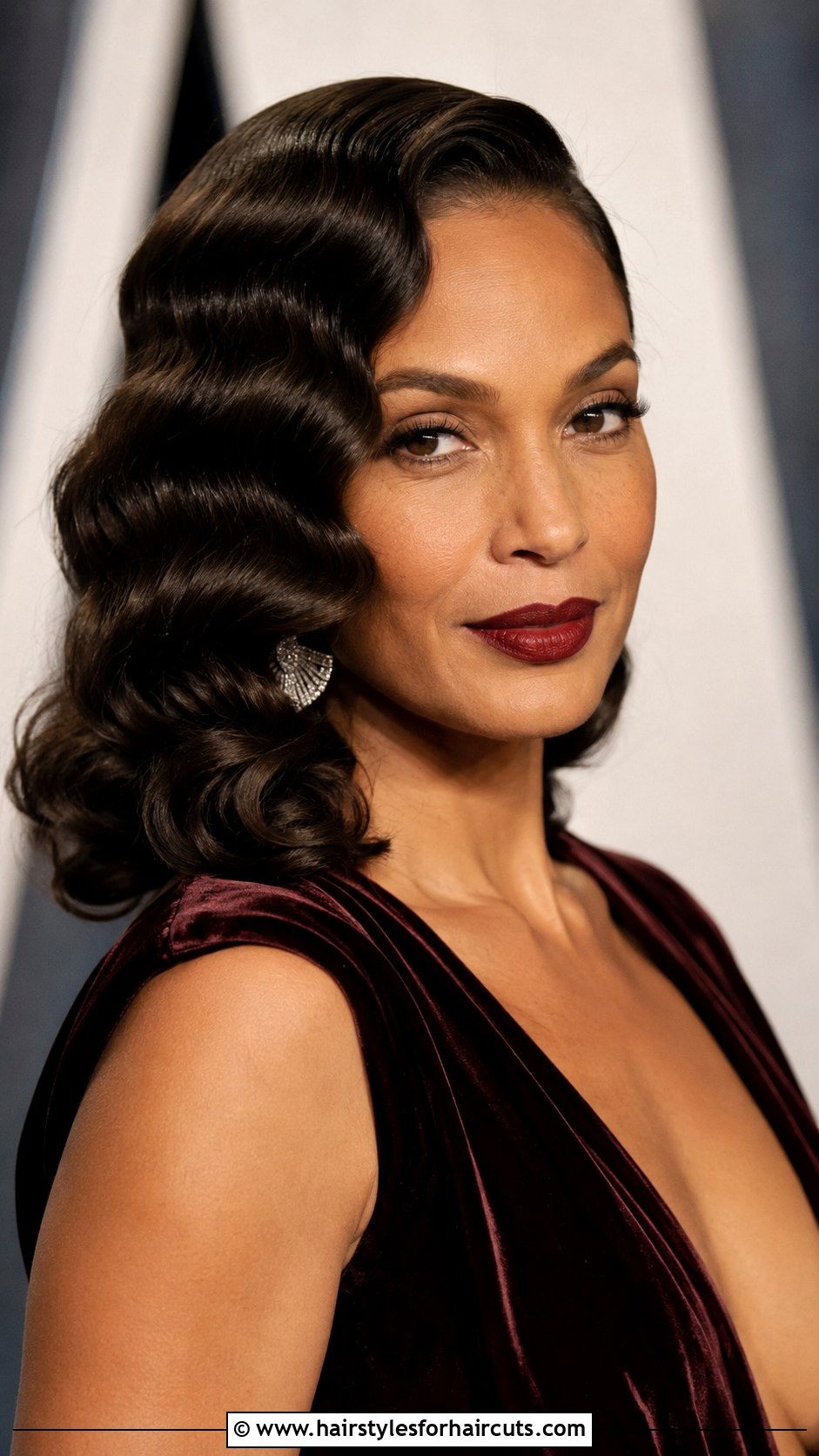 Side Part Vintage Waves - 25 homecoming hairstyles for thin hair - 25 homecoming hairstyles for thin hair